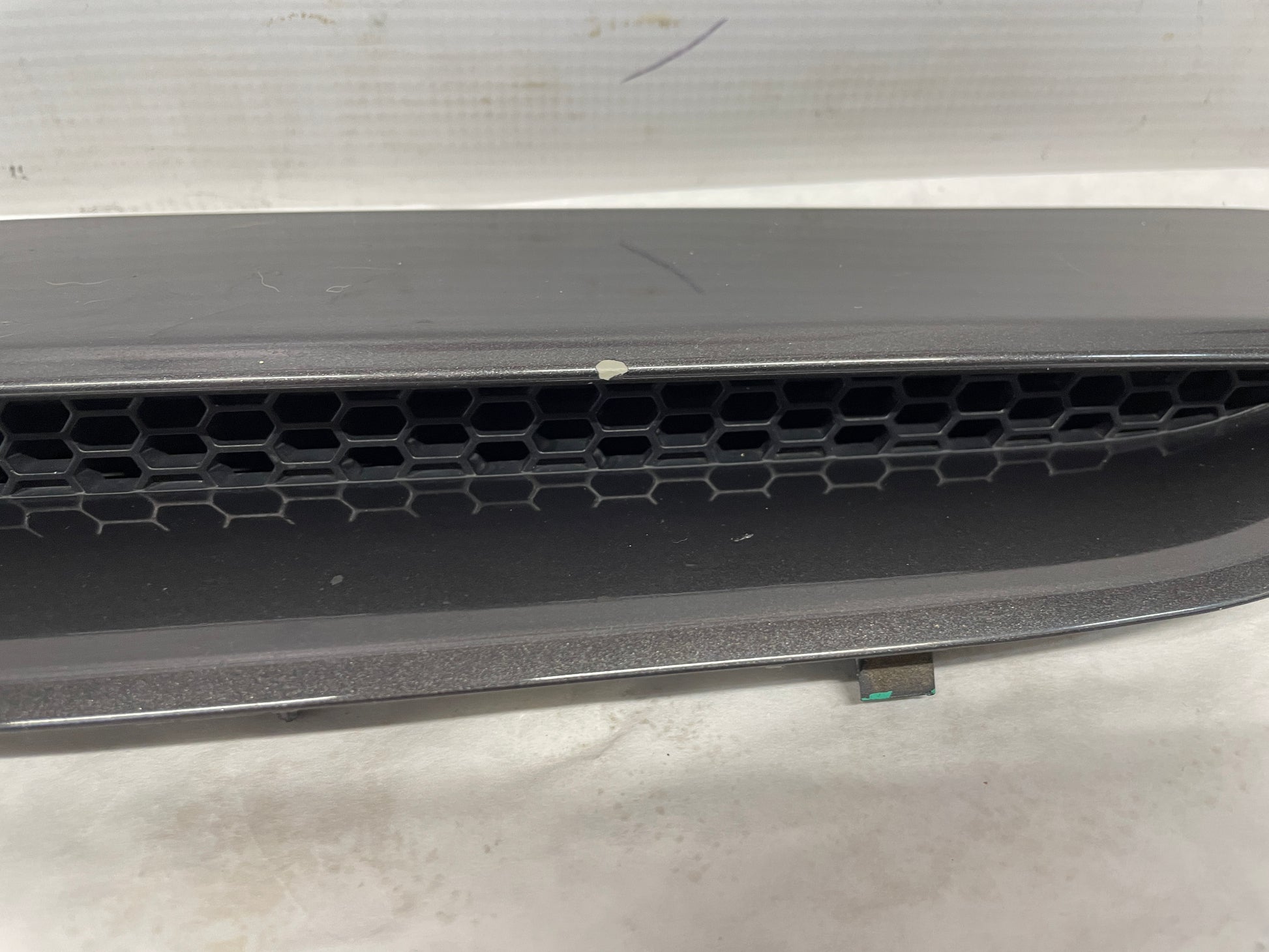 2009 Pontiac G8 Base LH Driver Hood Vent Scoop OEM - Day's Parts Yard
