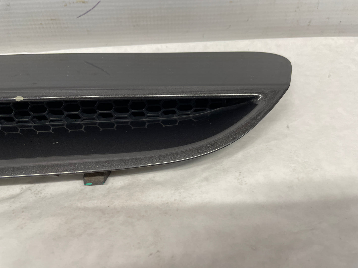 2009 Pontiac G8 Base LH Driver Hood Vent Scoop OEM - Day's Parts Yard