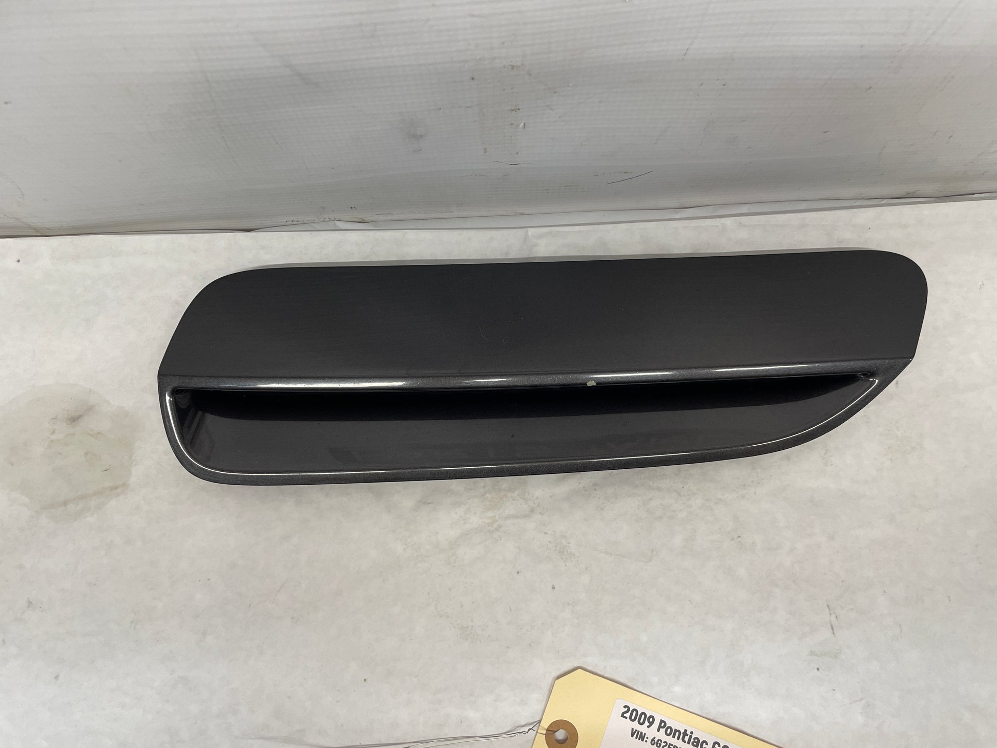 2009 Pontiac G8 Base LH Driver Hood Vent Scoop OEM - Day's Parts Yard