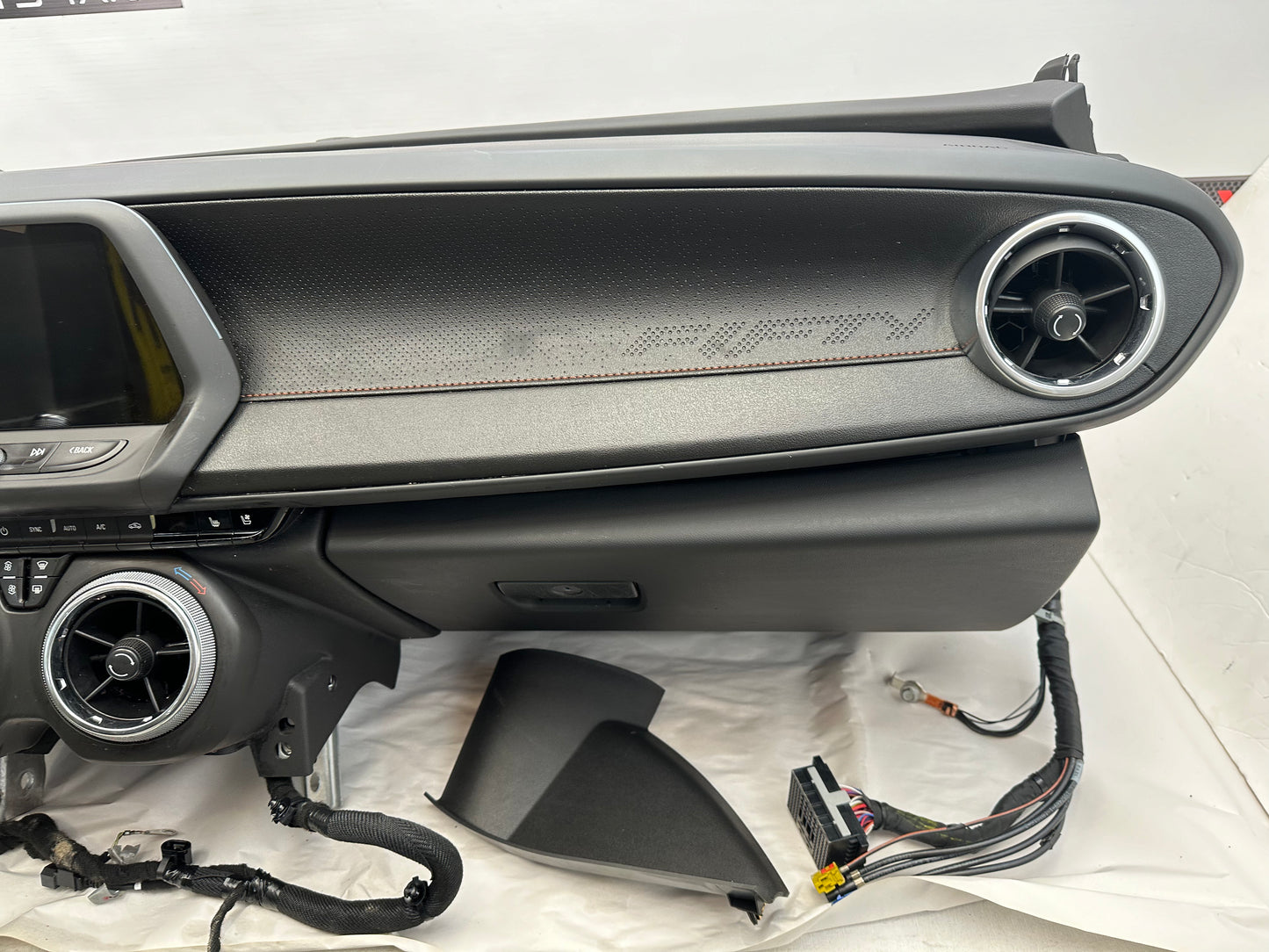 2017 Chevy Camaro SS Complete Dash 50th Anniversary OEM