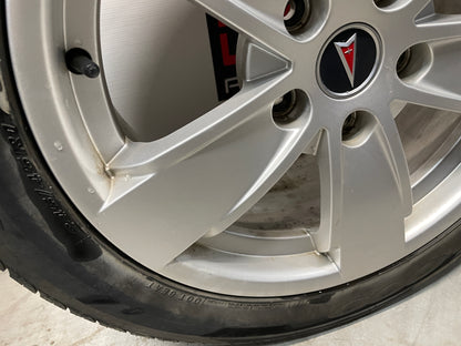 2004 Pontiac GTO Wheels and Tires 17X8 OEM