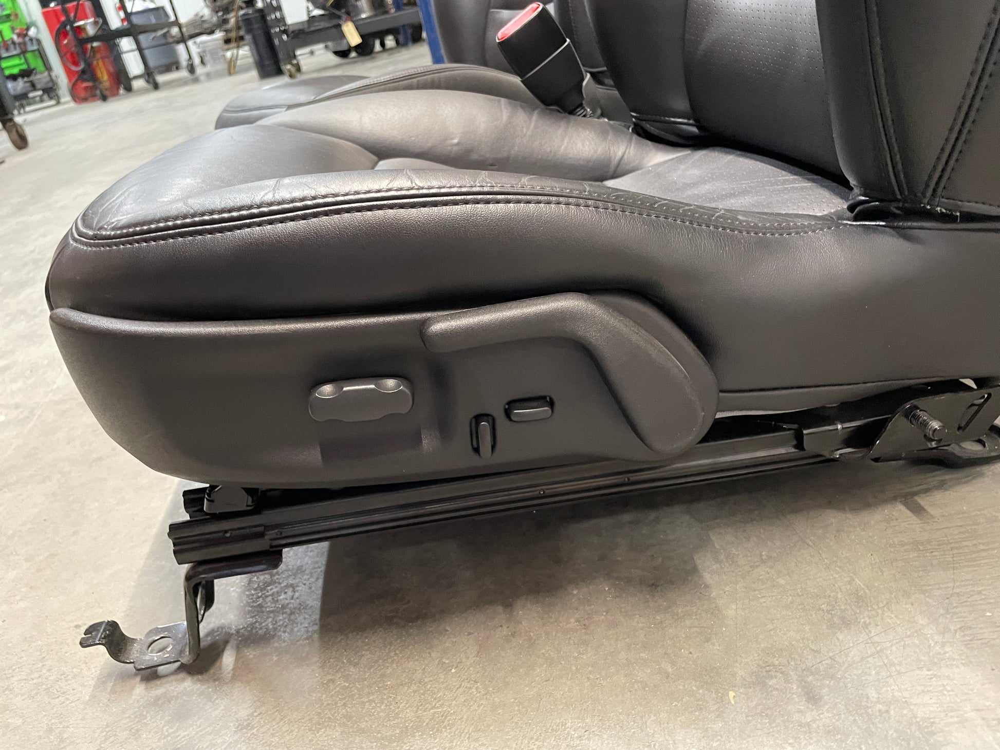 2011 Chevy C6 Corvette Grand Sport Seats Front RH & LH Black Leather OEM - Day's Parts Yard