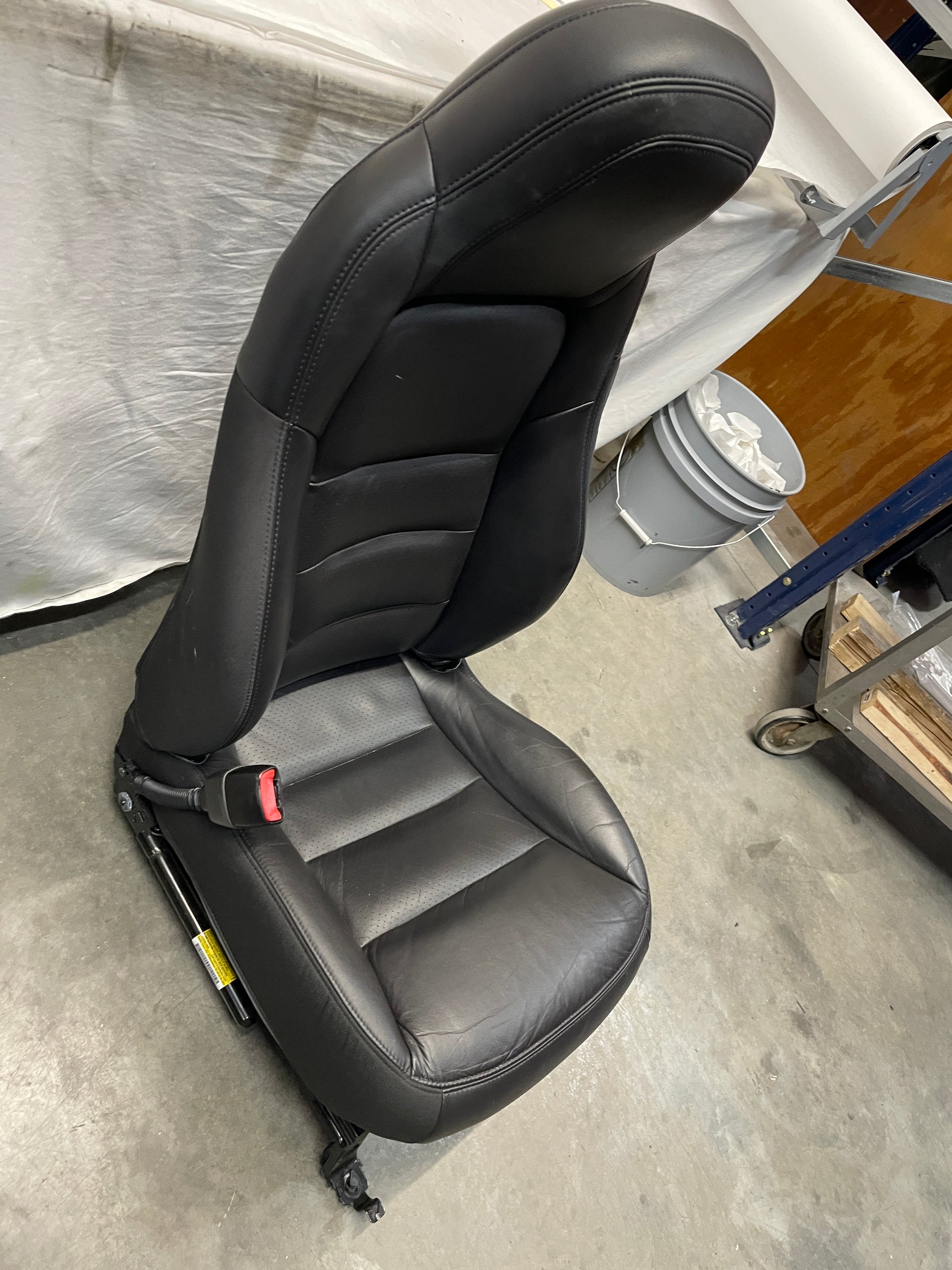 2011 Chevy C6 Corvette Grand Sport Seats Front RH & LH Black Leather OEM - Day's Parts Yard