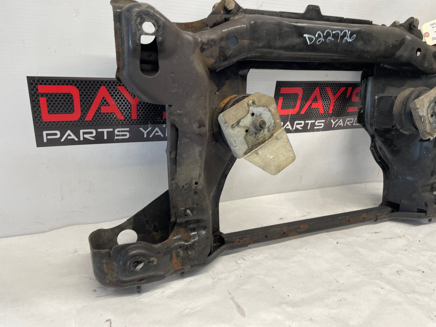 2005 Pontiac GTO Front Suspension Engine Cradle K Member Sub Frame OEM - Day's Parts Yard