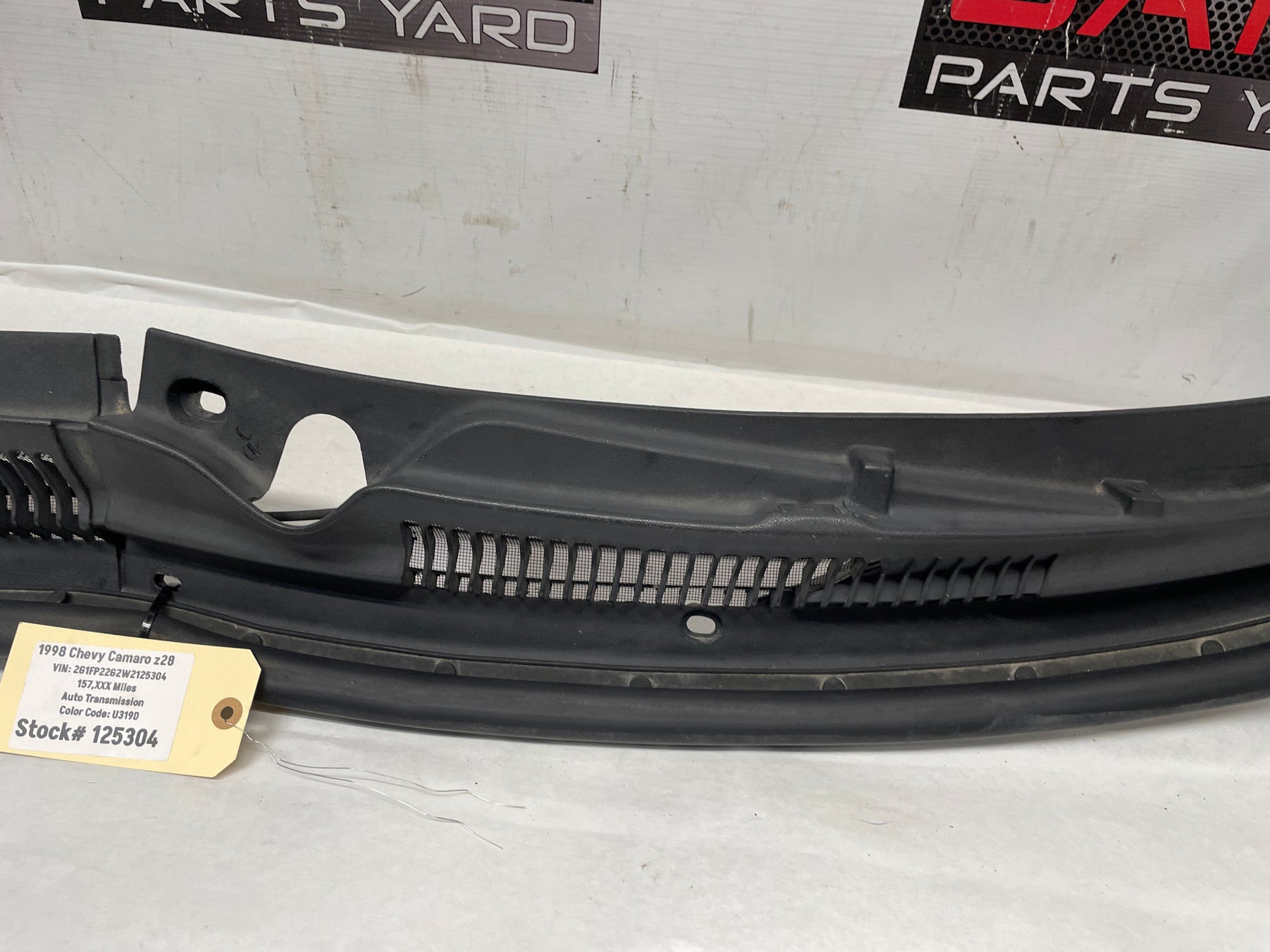 1998 Chevy Camaro Z28 Complete Windshield Wiper Cowl Panel Screen OEM - Day's Parts Yard