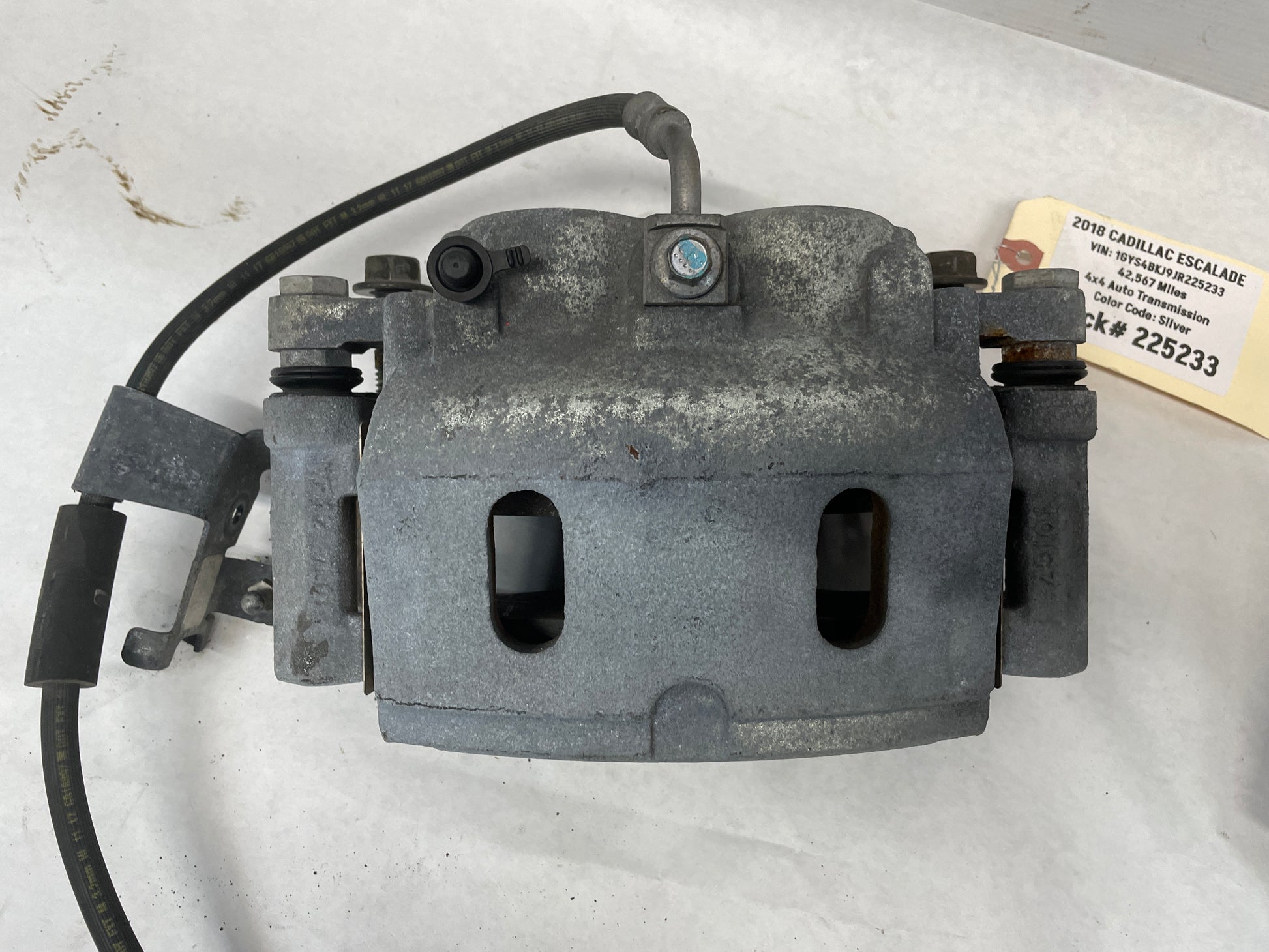 2018 Cadillac Escalade Front Brake Calipers OEM - Day's Parts Yard