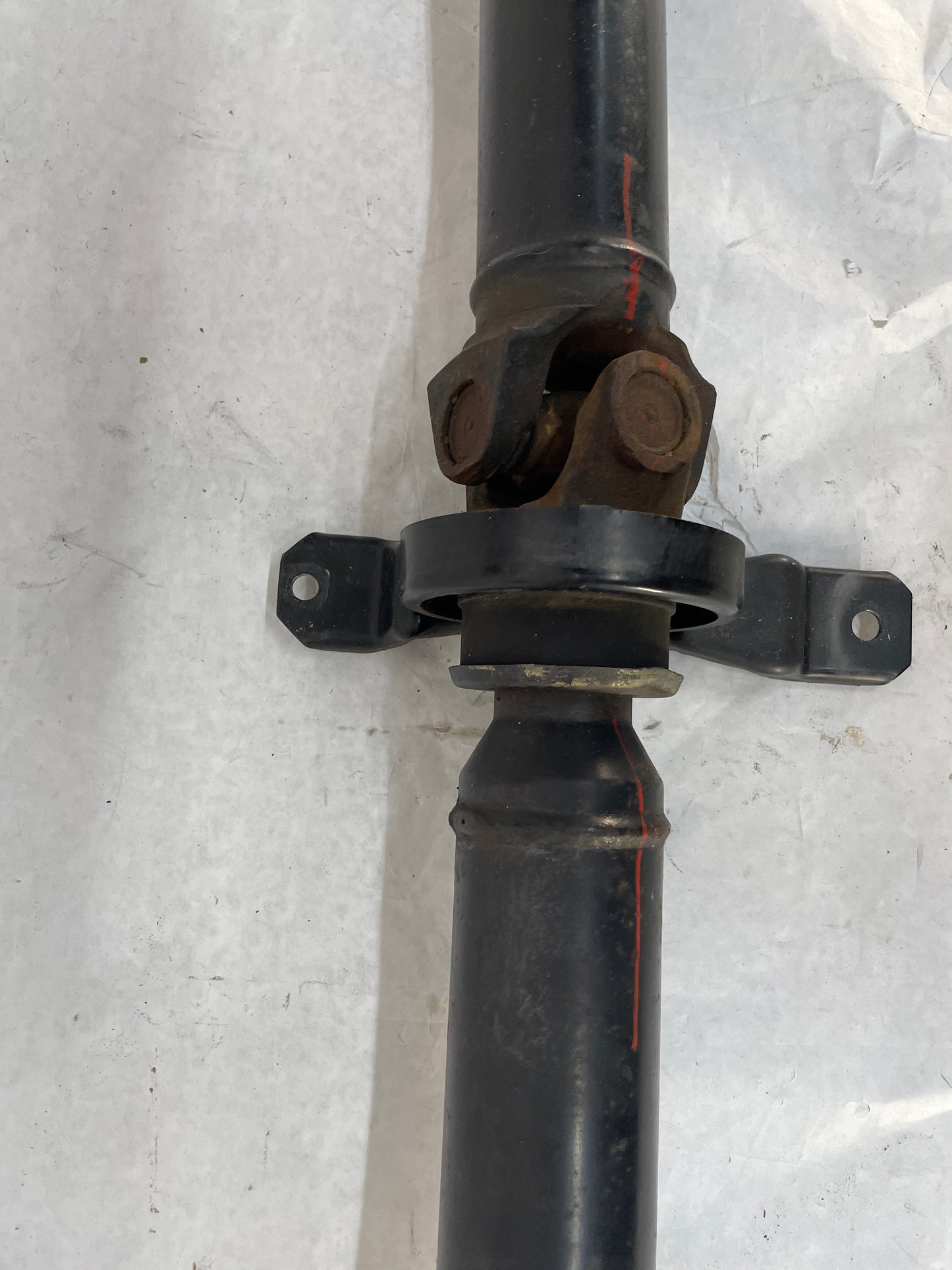 2005 Pontiac GTO Drive Propeller Shaft Driveshaft OEM