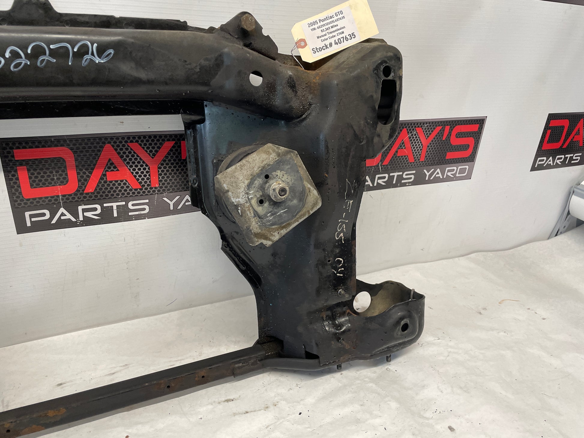 2005 Pontiac GTO Front Suspension Engine Cradle K Member Sub Frame OEM - Day's Parts Yard