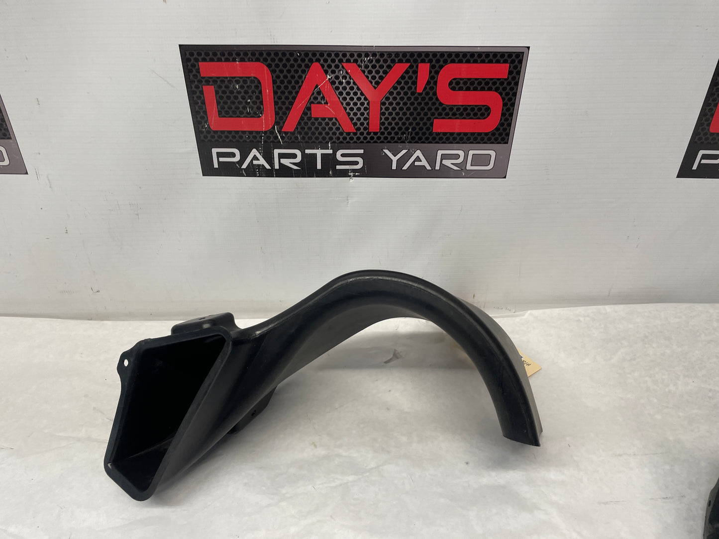 2005 Chevy C6 Corvette RH Passenger Rear Brake Caliper Cooling Duct OEM - Day's Parts Yard