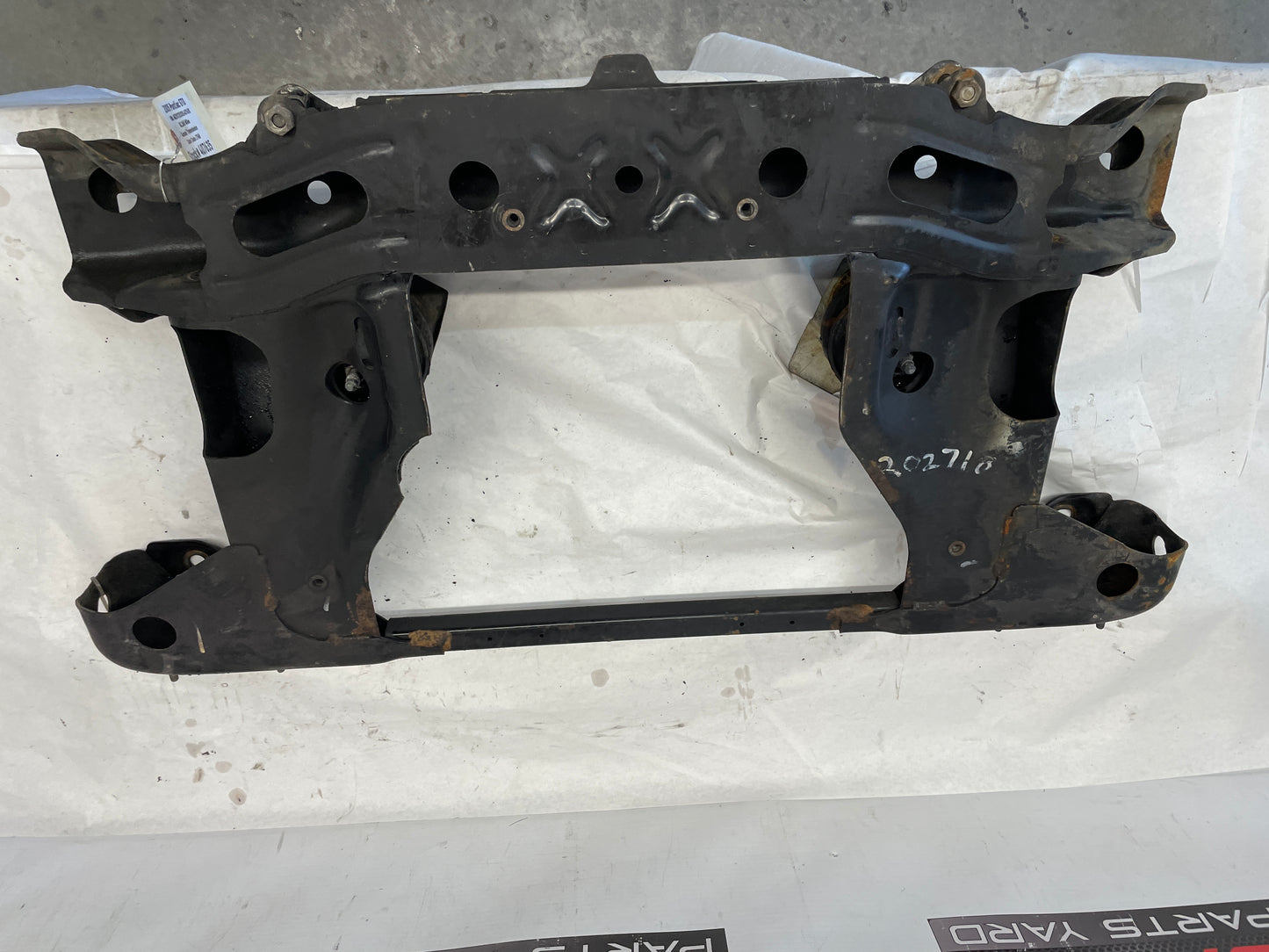 2005 Pontiac GTO Front Suspension Engine Cradle K Member Sub Frame OEM - Day's Parts Yard
