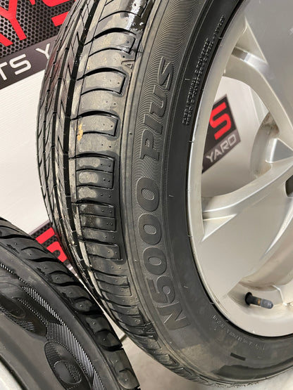 2004 Pontiac GTO Wheels and Tires 17X8 OEM