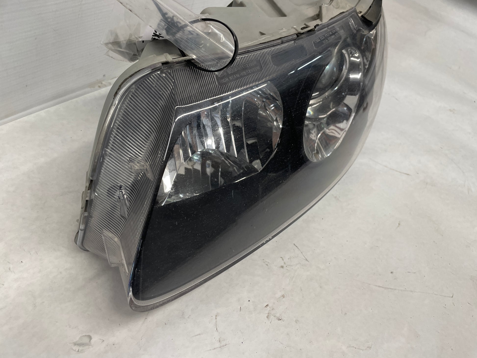 2006 Pontiac GTO LH Driver Head Light Headlight Lamp OEM - Day's Parts Yard