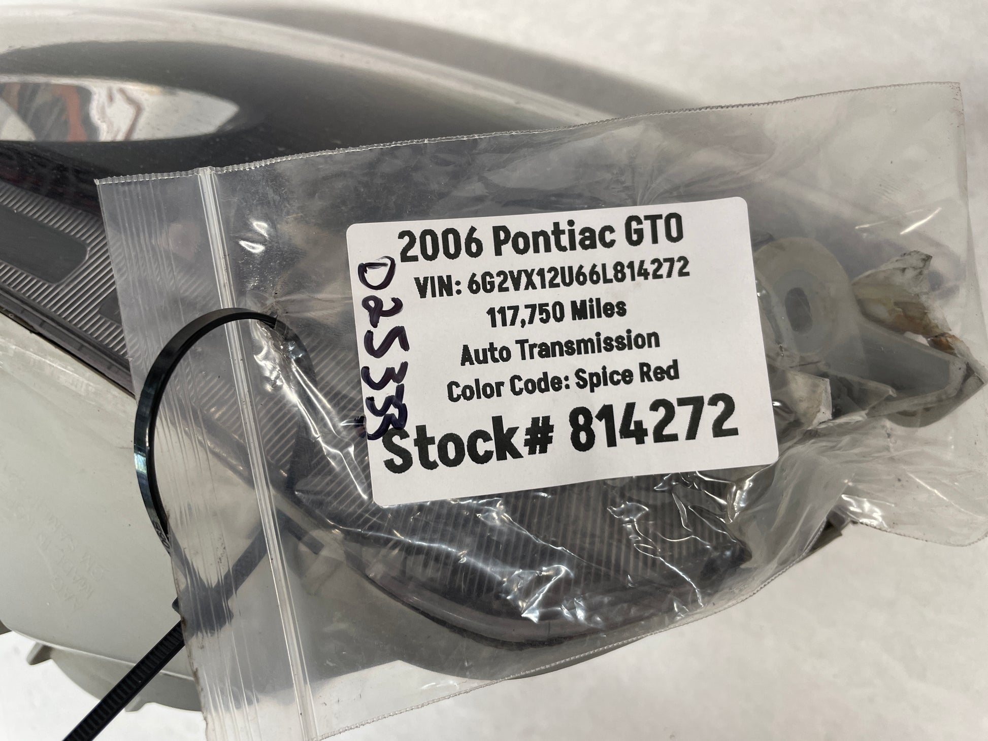 2006 Pontiac GTO LH Driver Head Light Headlight Lamp OEM - Day's Parts Yard