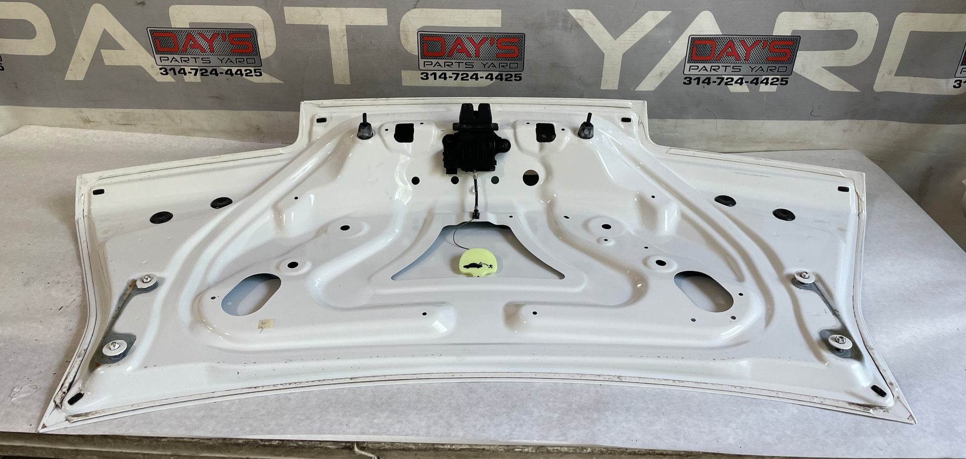 2015 Chevy Camaro SS Trunk Deck Lid OEM - Day's Parts Yard