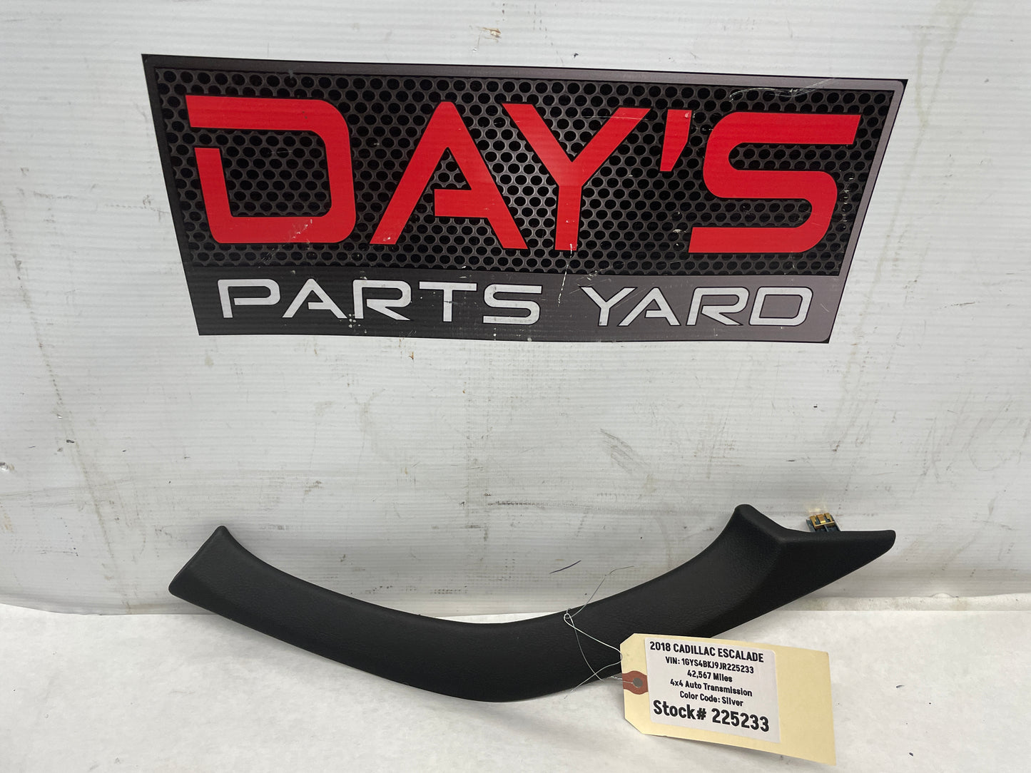 2018 Cadillac Escalade Upper Dash Cluster Trim Panel - Day's Parts Yard