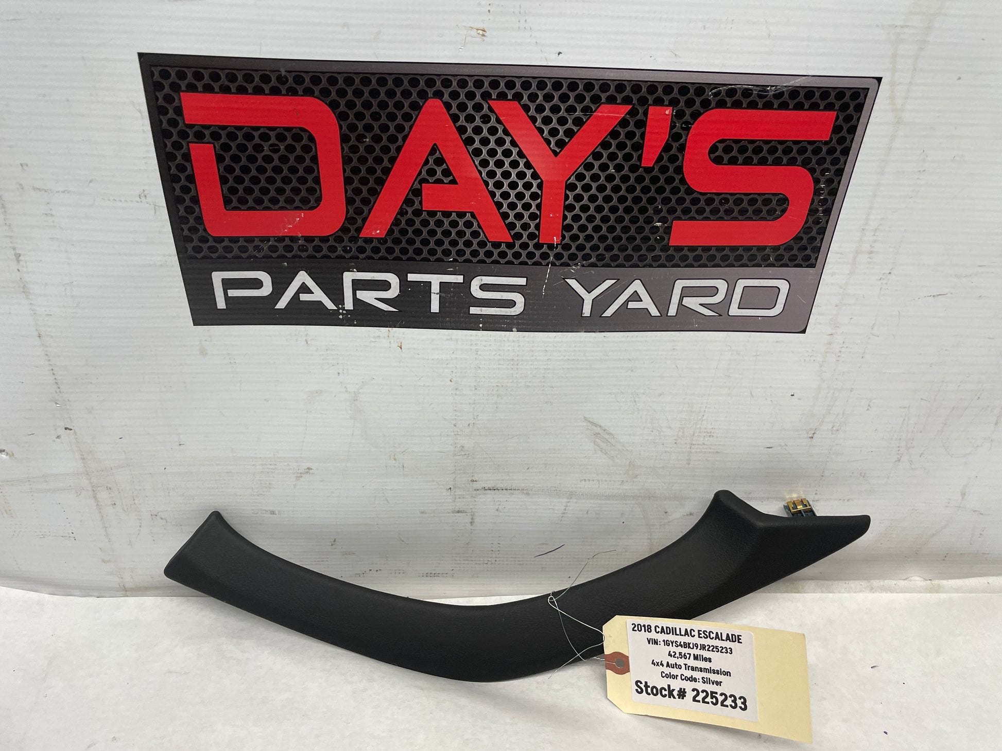 2018 Cadillac Escalade Upper Dash Cluster Trim Panel - Day's Parts Yard
