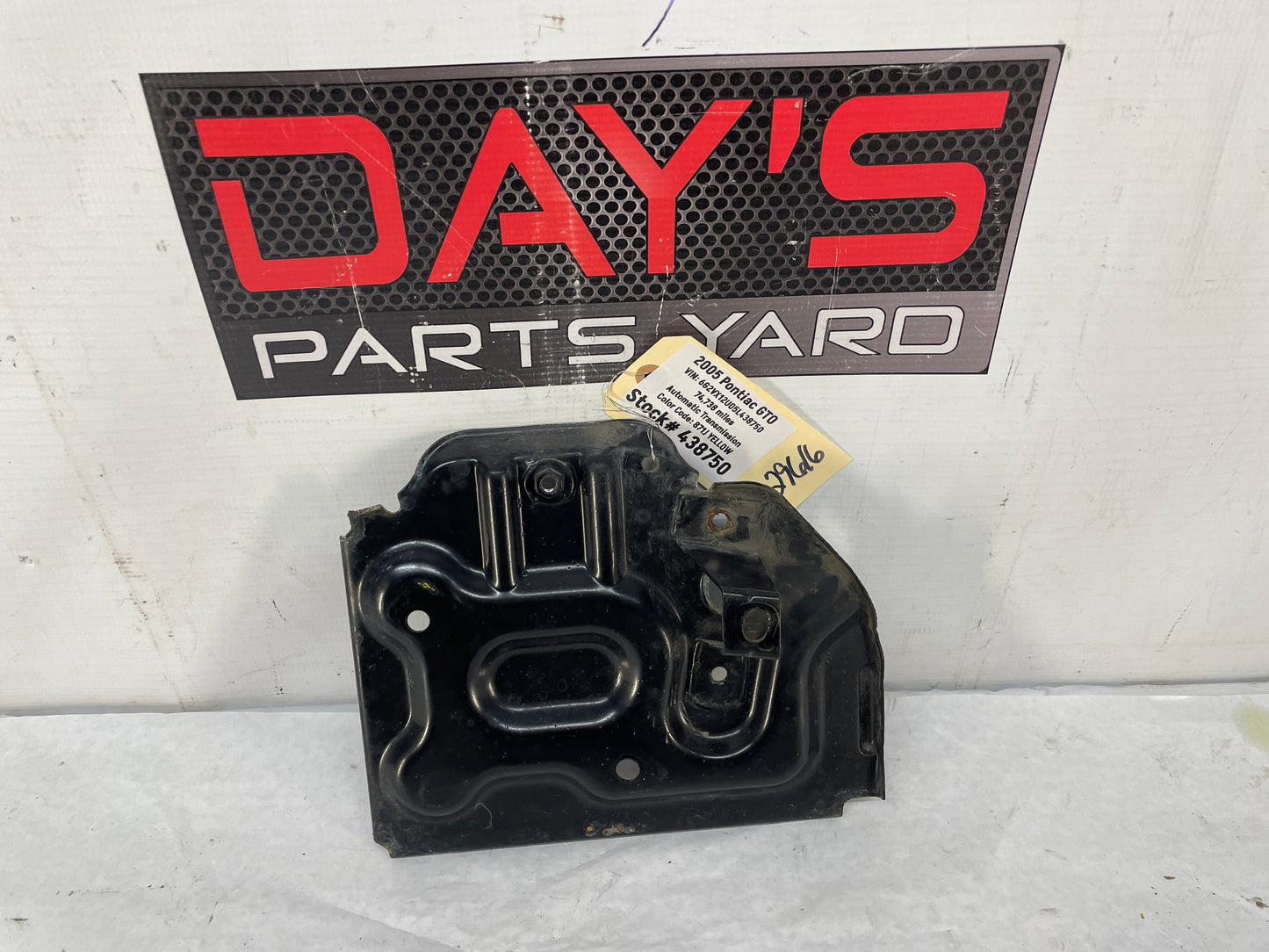 2005 Pontiac GTO Battery Tray OEM