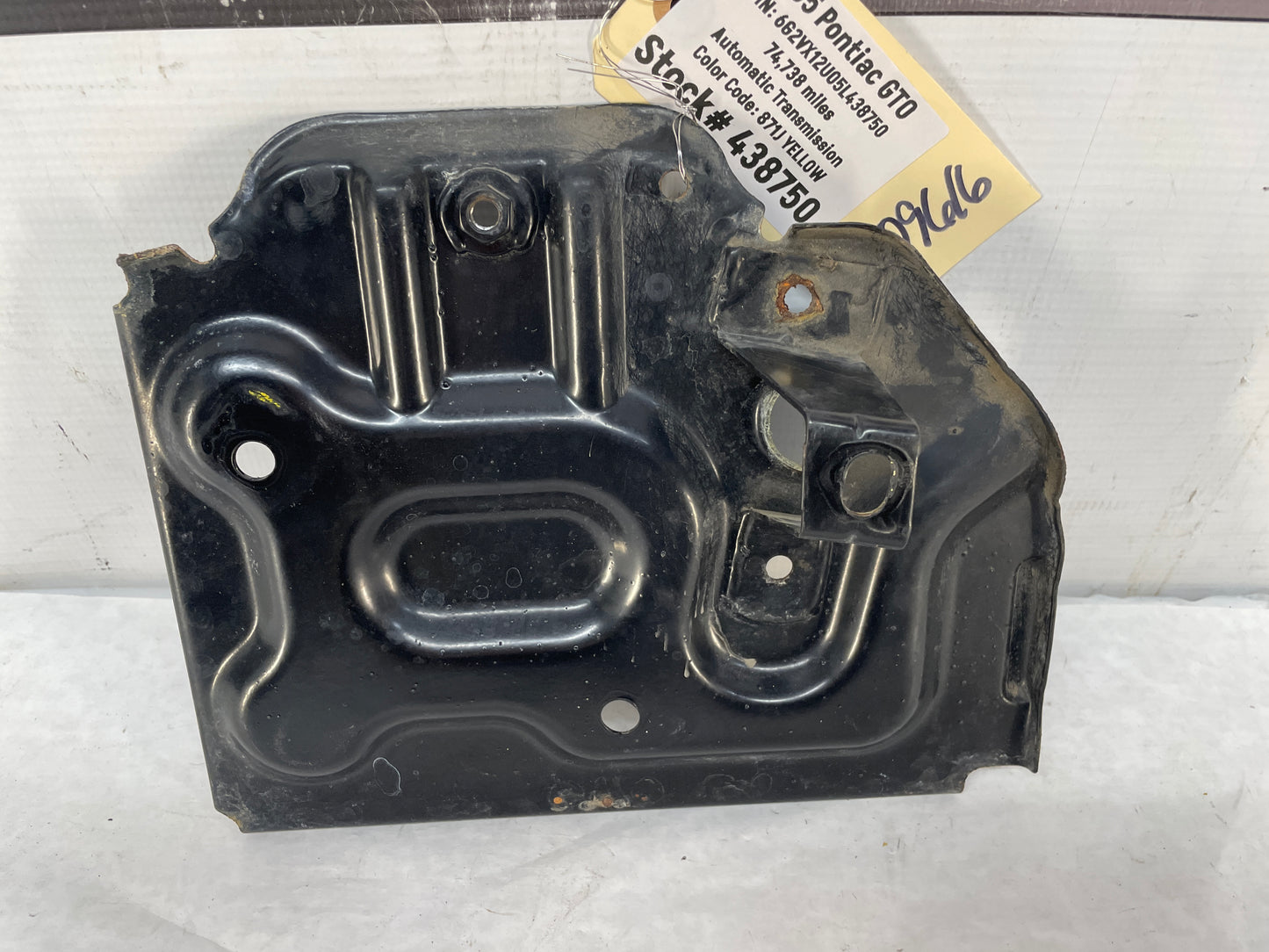 2005 Pontiac GTO Battery Tray OEM