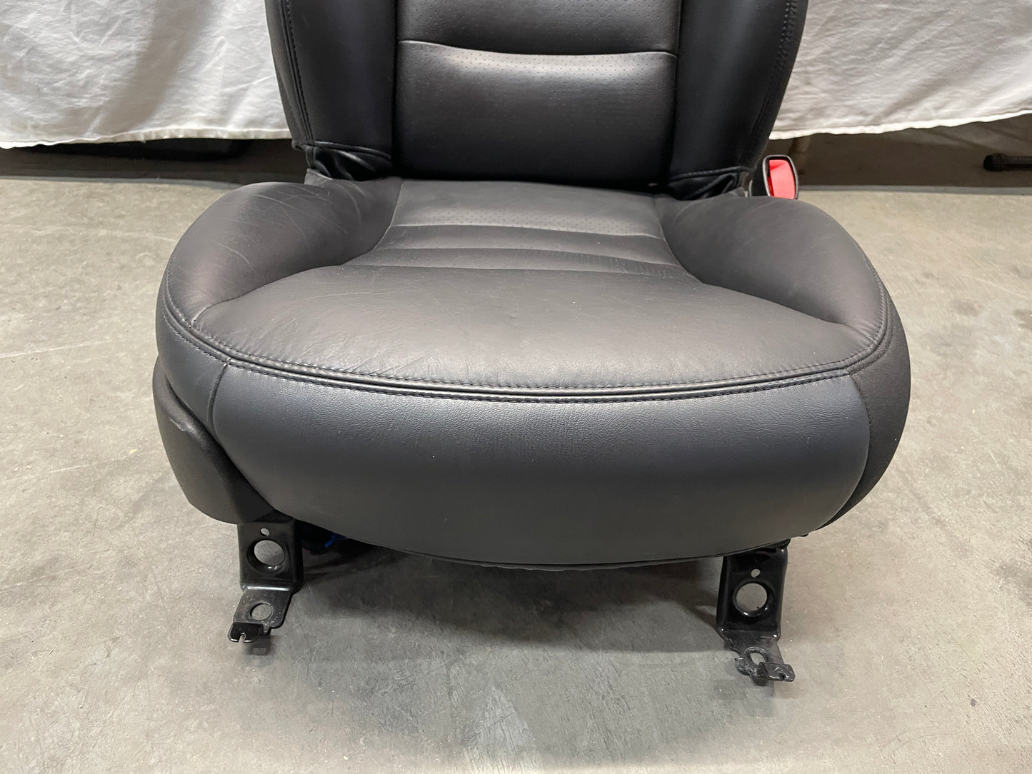 2011 Chevy C6 Corvette Grand Sport Seats Front RH & LH Black Leather OEM - Day's Parts Yard