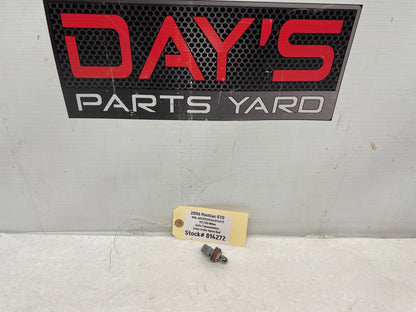 2006 Pontiac GTO Marker Light Turn Signal Bulb Socket OEM - Day's Parts Yard
