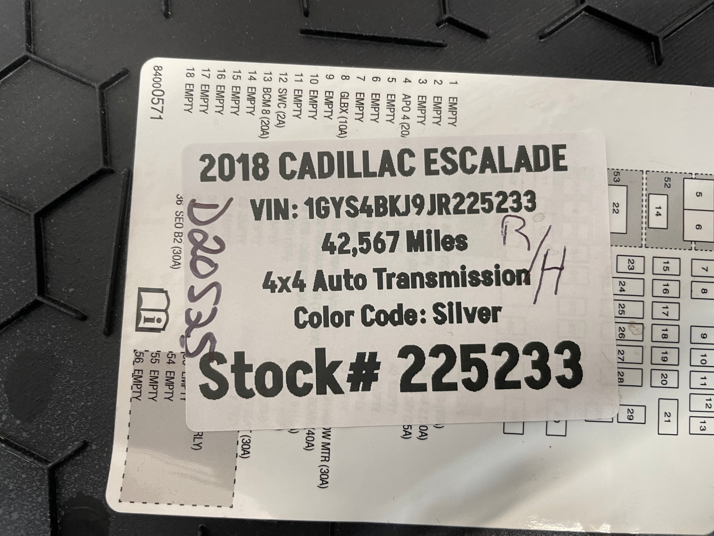 2018 Cadillac Escalade RH Passenger Dashboard Fuse Box Cover Trim Panel OEM - Day's Parts Yard
