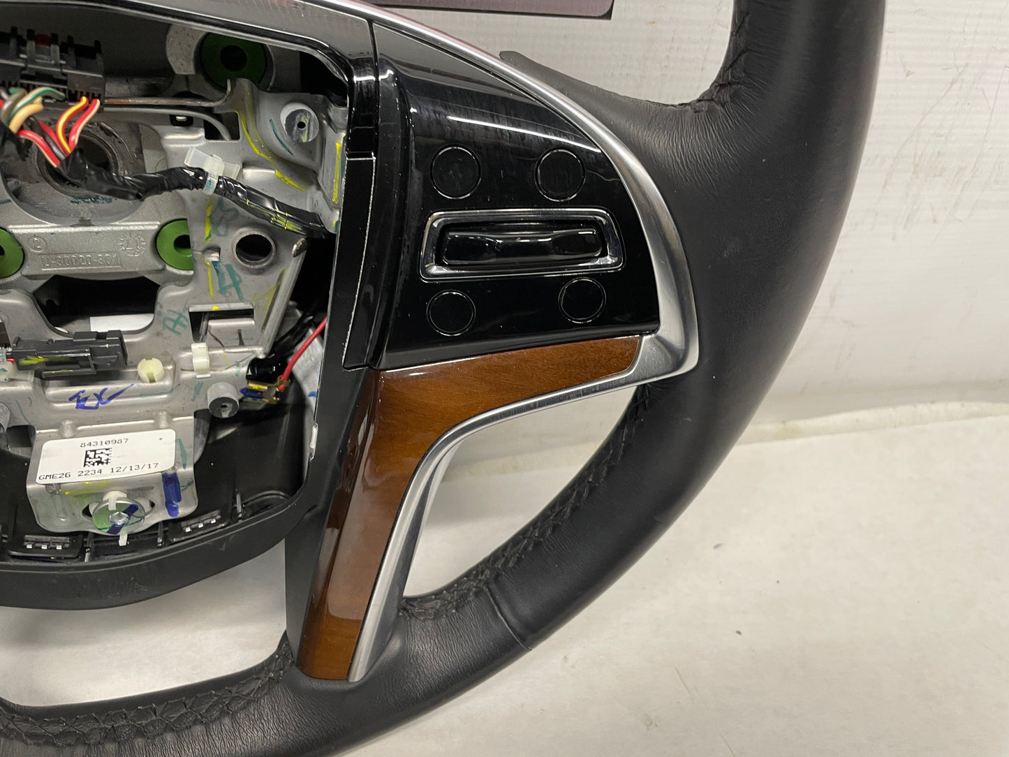 2018 Cadillac Escalade Steering Wheel OEM - Day's Parts Yard