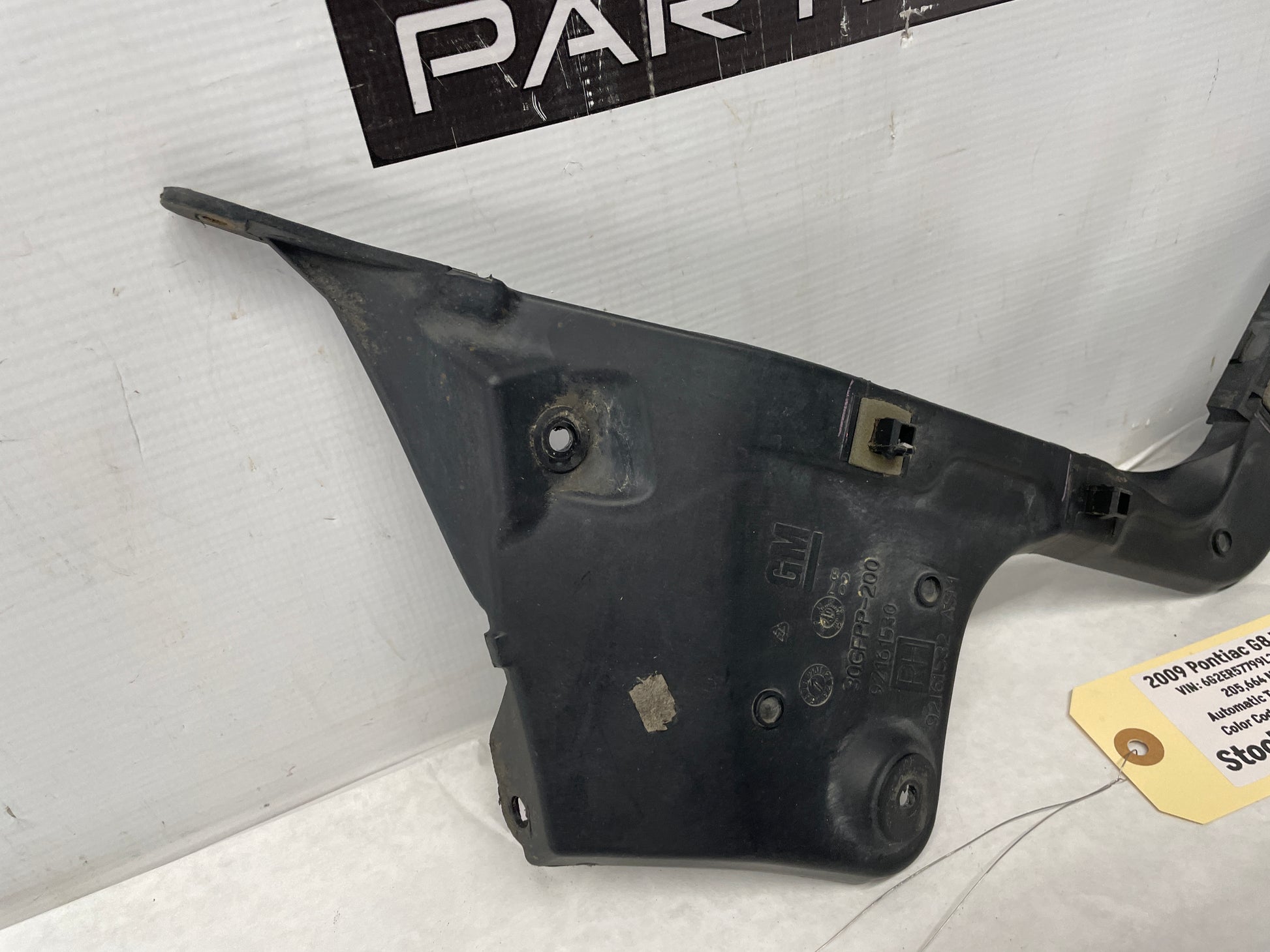 2009 Pontiac G8 Base RH Passenger Rear Bumper Brackets Mount OEM - Day's Parts Yard