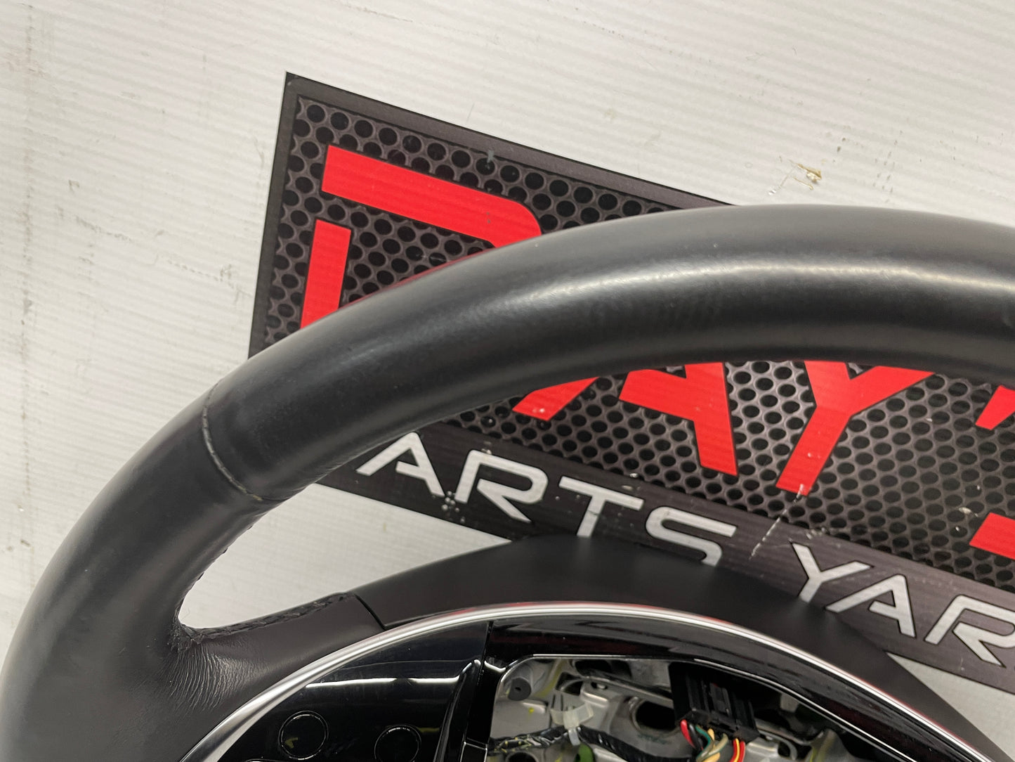 2018 Cadillac Escalade Steering Wheel OEM - Day's Parts Yard