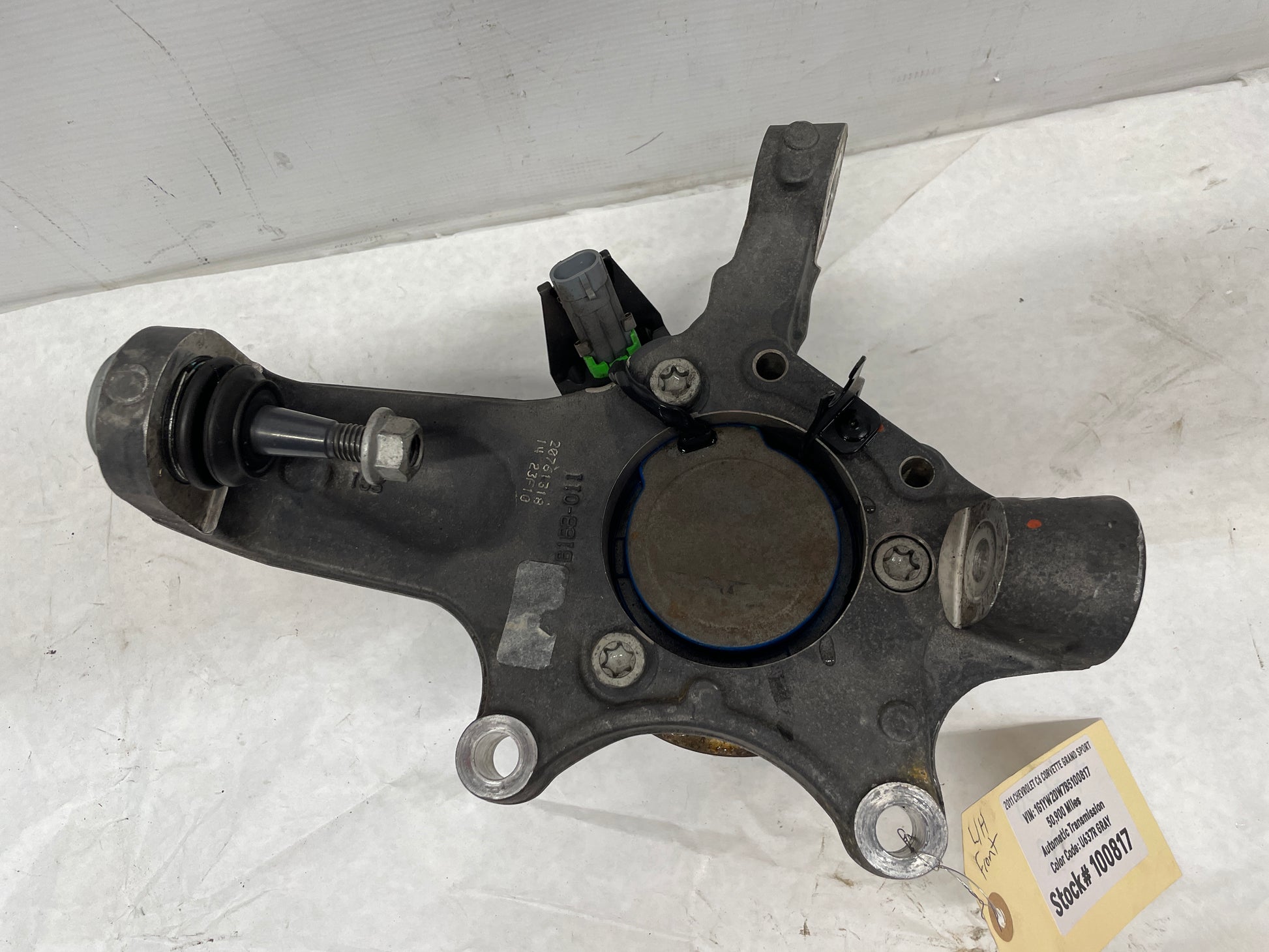 2011 Chevy C6 Corvette Grand Sport LH Driver Front Spindle Knuckle Hub OEM - Day's Parts Yard
