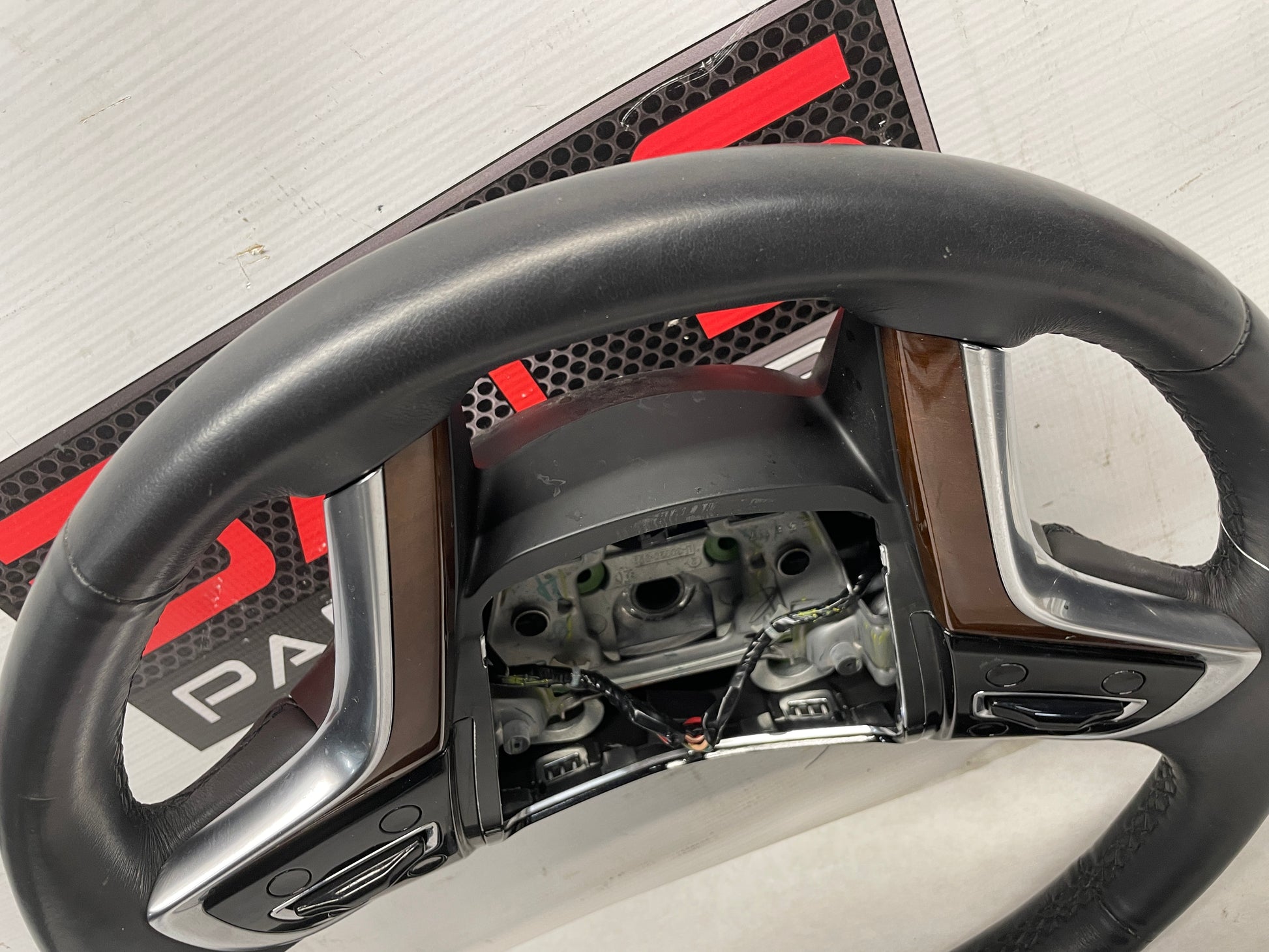 2018 Cadillac Escalade Steering Wheel OEM - Day's Parts Yard
