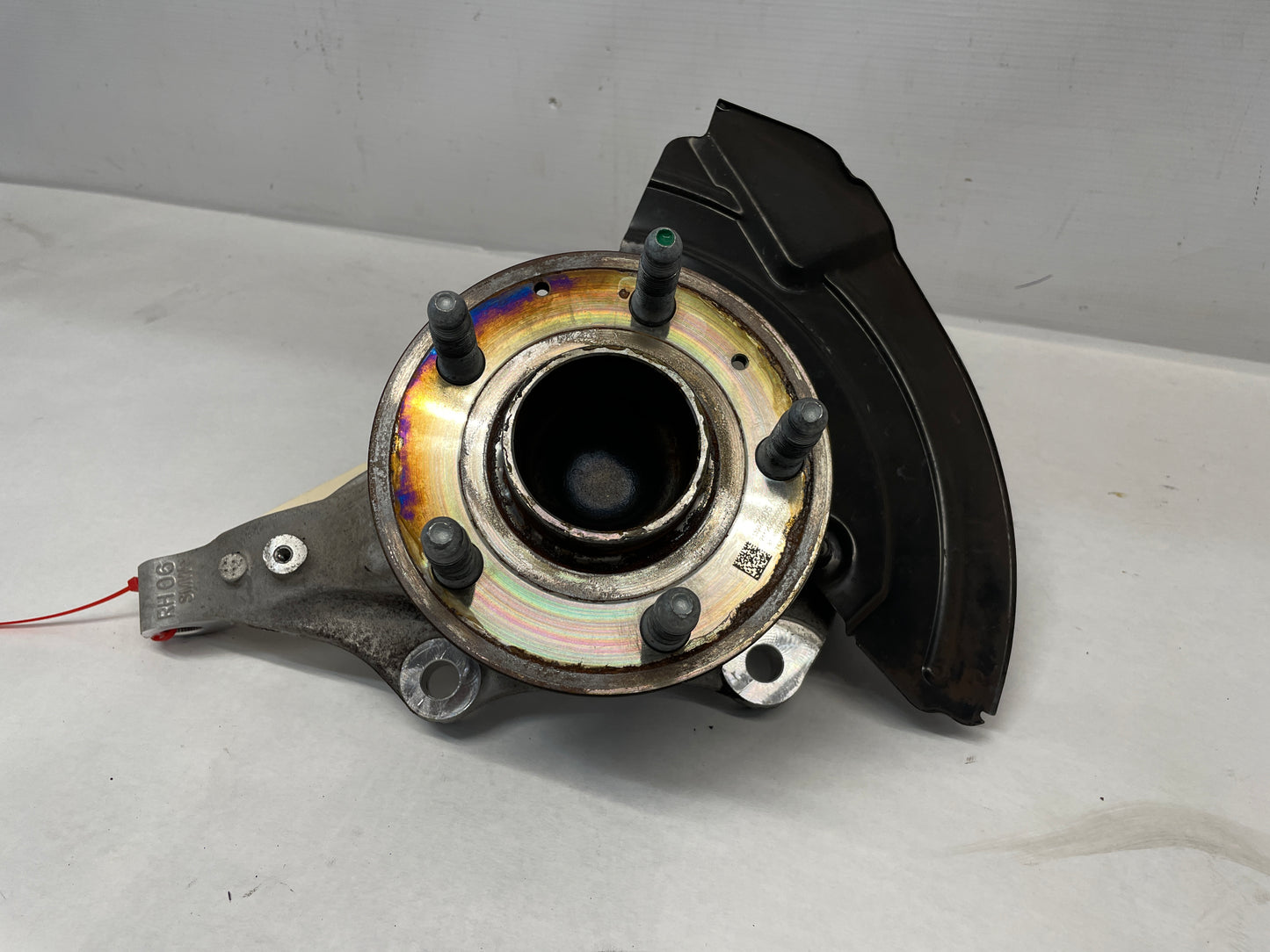 2016 Cadillac ATS-V RH Passenger Front Spindle Knuckle Hub Bearing Assembly OEM