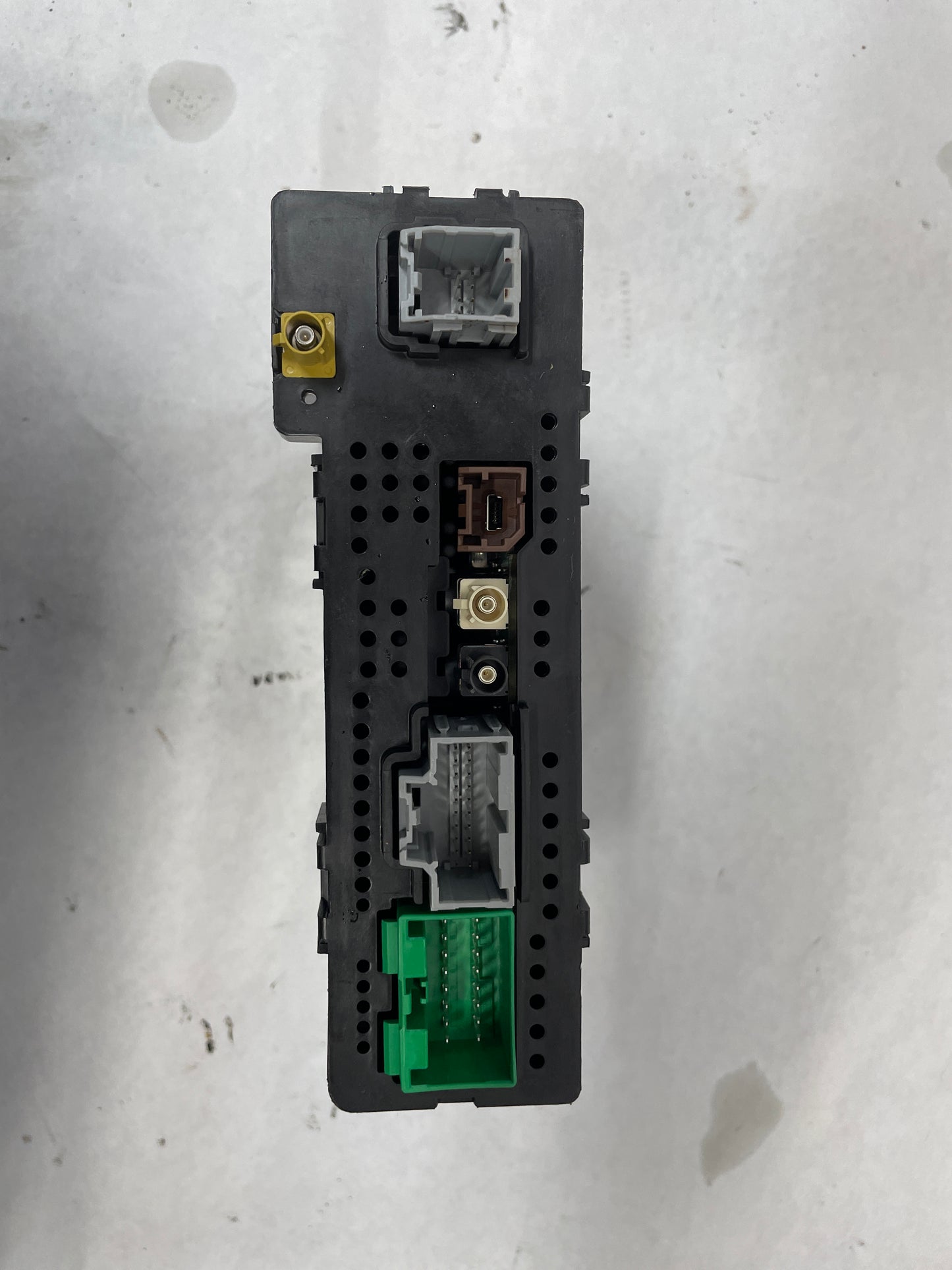 2018 Cadillac Escalade Satellite Radio Audio Receiver Unit OEM - Day's Parts Yard