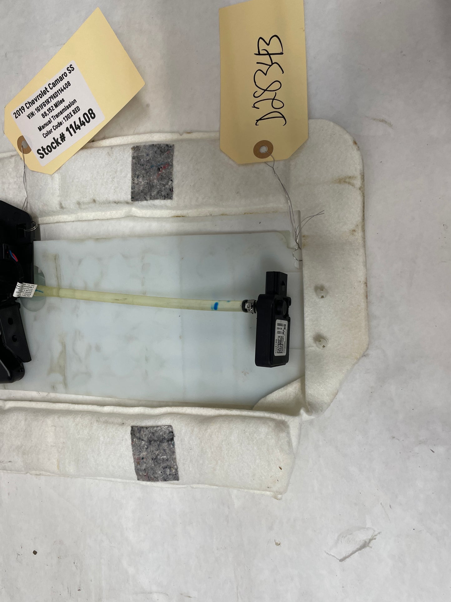 2019 Chevy Camaro SS Recaro RH Passenger Front Bottom Seat Mat OEM - Day's Parts Yard