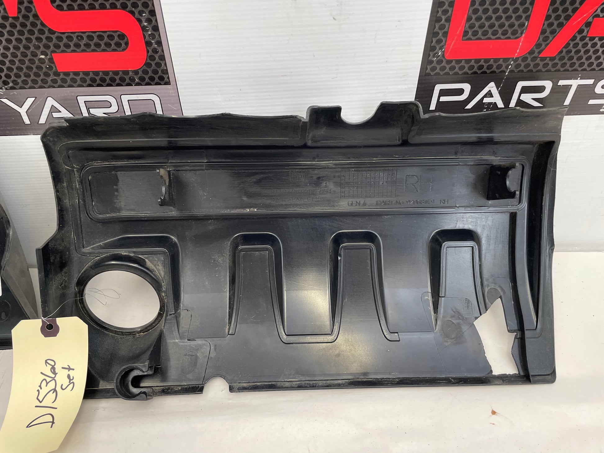 2009 Pontiac G8 GT RH & LH Engine Motor Coil Covers OEM - Day's Parts Yard