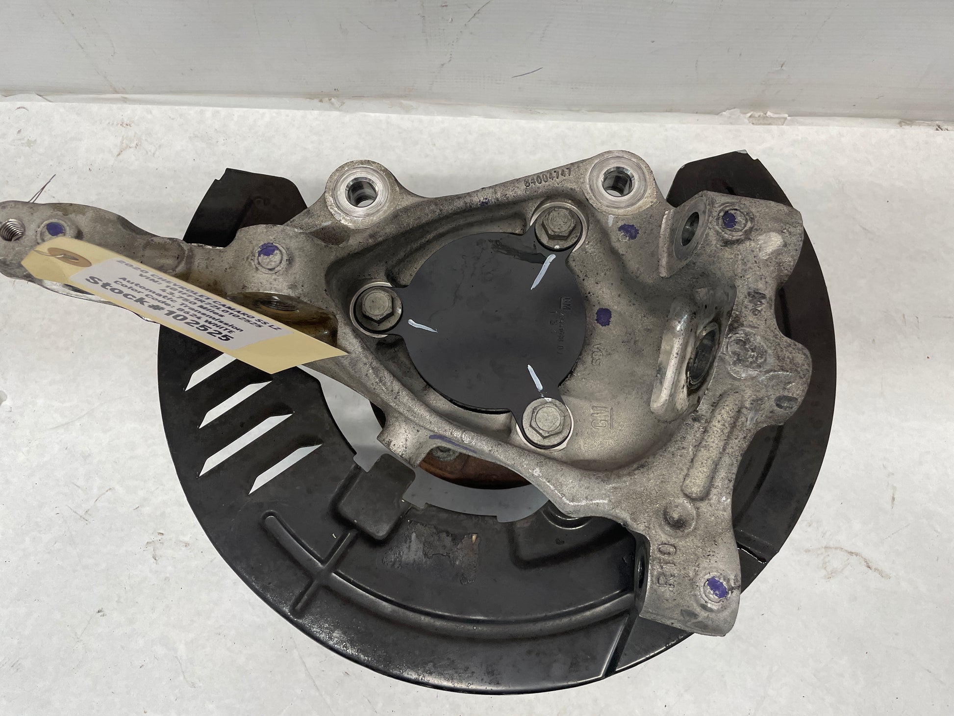 2020 Chevy Camaro SS LZ RH Passenger Front Spindle Knuckle Hub Wheel Bearing OEM - Day's Parts Yard