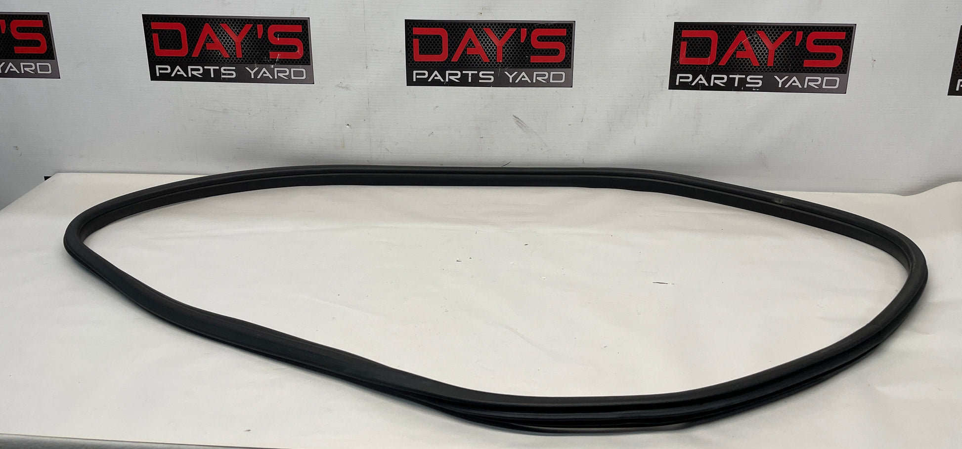 2015 Chevy SS Sedan RH Passenger Front Door Weather Strip Rubber Seal OEM - Day's Parts Yard