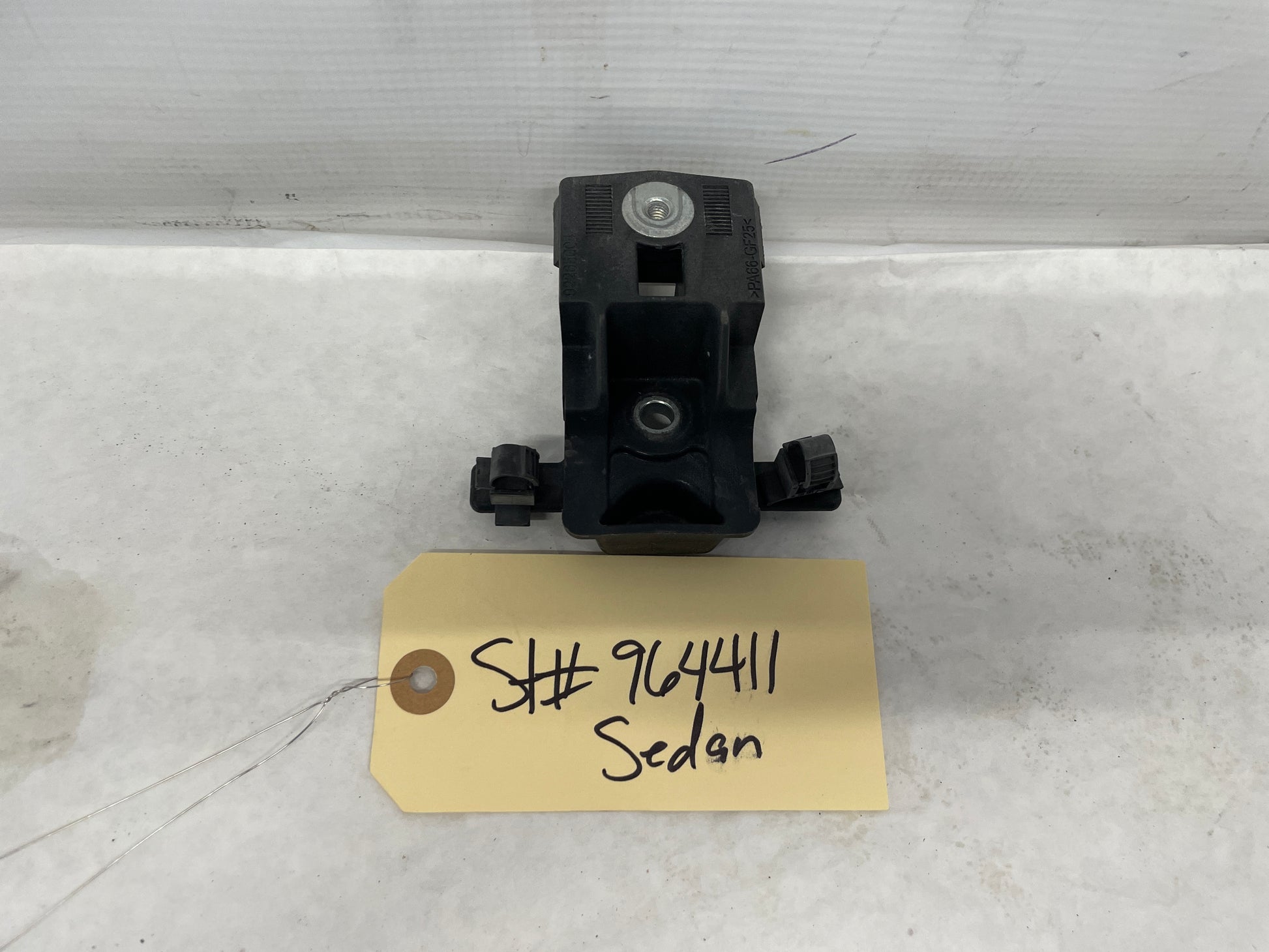 2014 Chevy SS Sedan Radiator Upper Bracket Insulator OEM - Day's Parts Yard