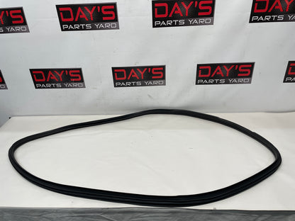 2015 Chevy SS Sedan RH Passenger Front Door Weather Strip Rubber Seal OEM - Day's Parts Yard
