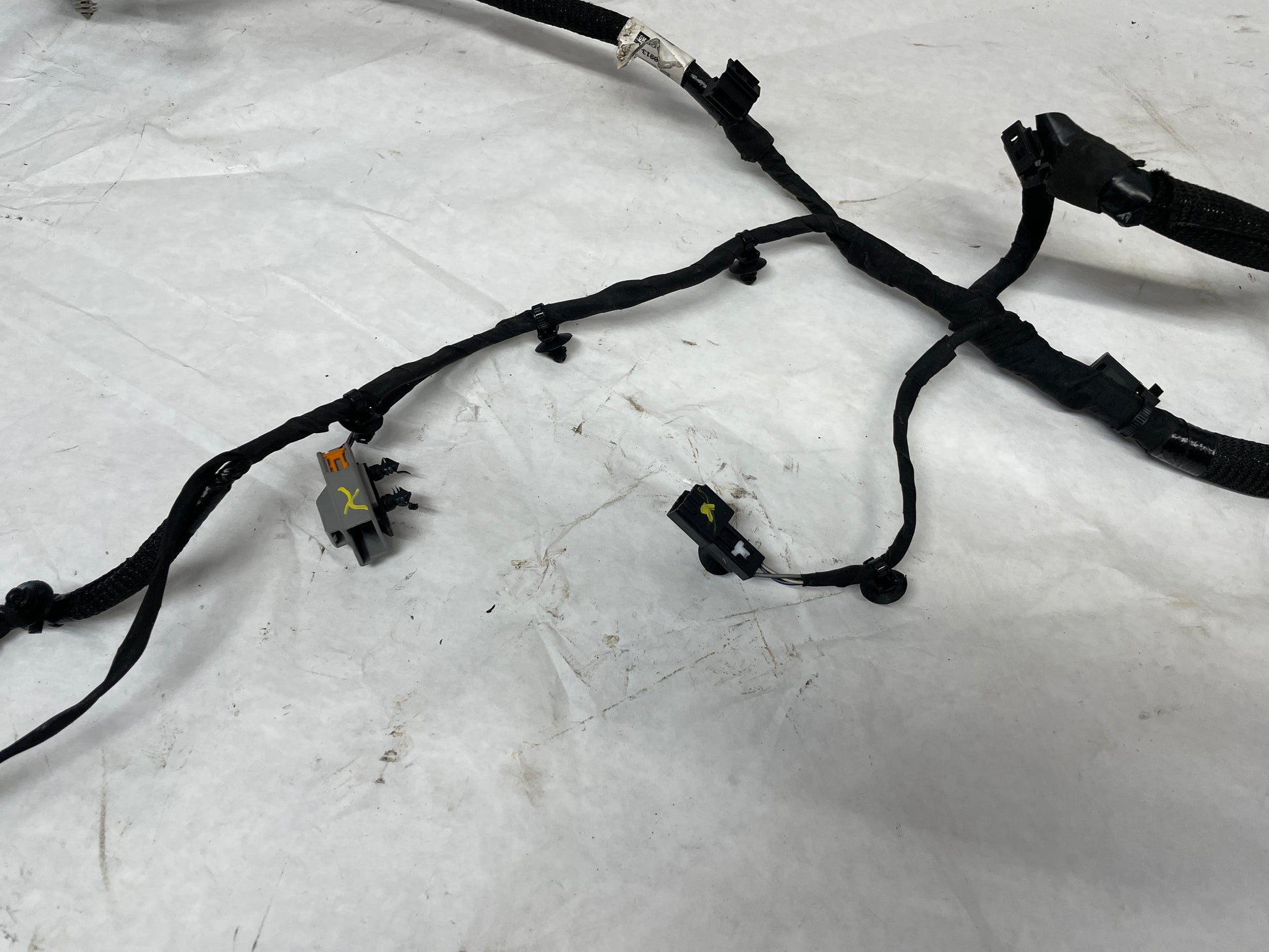 2019 Chevy Camaro SS RH Passenger Front Seat Wire Wiring Harness OEM - Day's Parts Yard