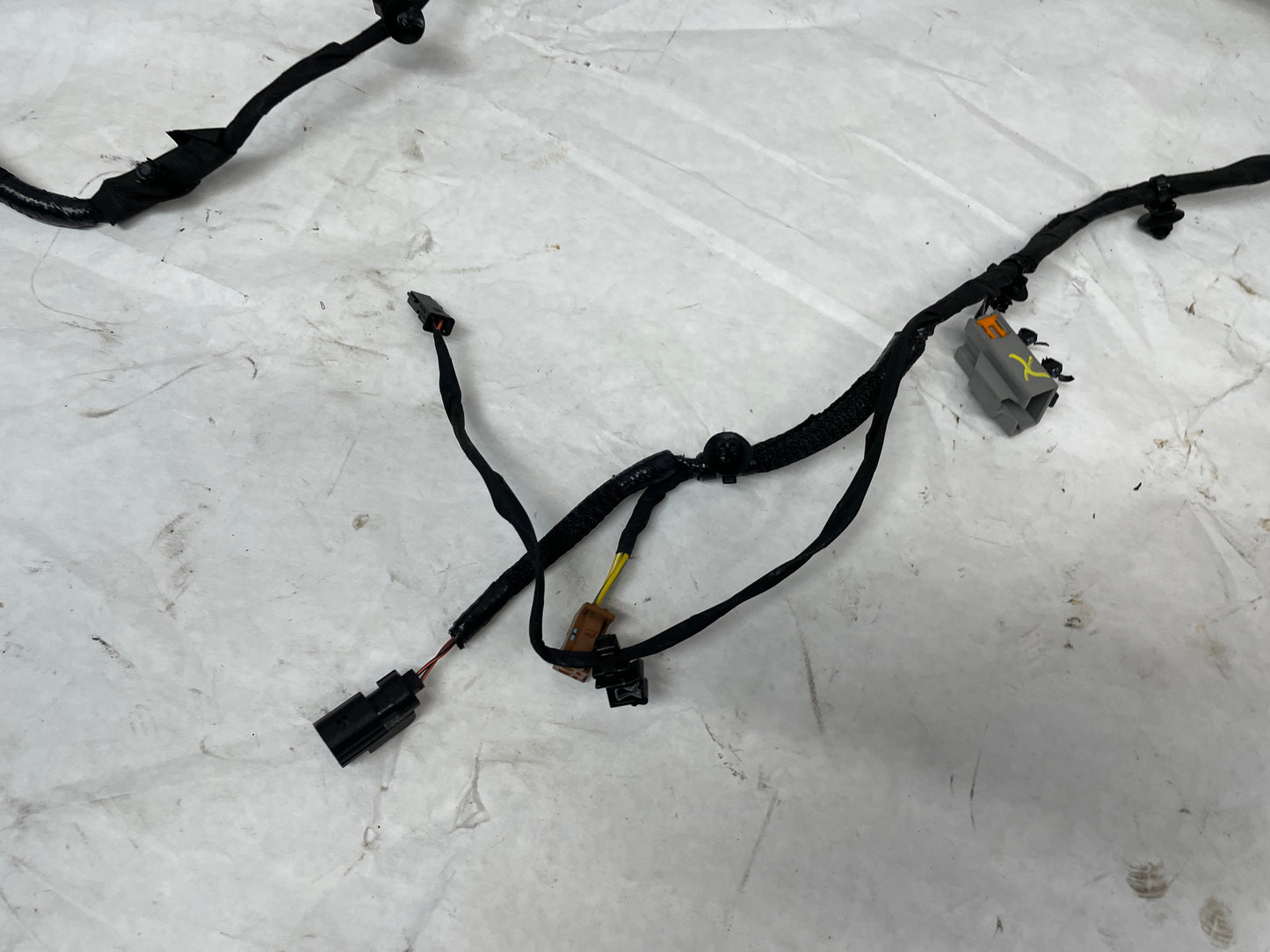 2019 Chevy Camaro SS RH Passenger Front Seat Wire Wiring Harness OEM - Day's Parts Yard