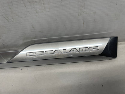 2018 Cadillac Escalade RH Passenger Front Door Molding Trim OEM - Day's Parts Yard