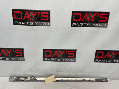 2018 Cadillac Escalade RH Passenger Front Door Molding Trim OEM - Day's Parts Yard
