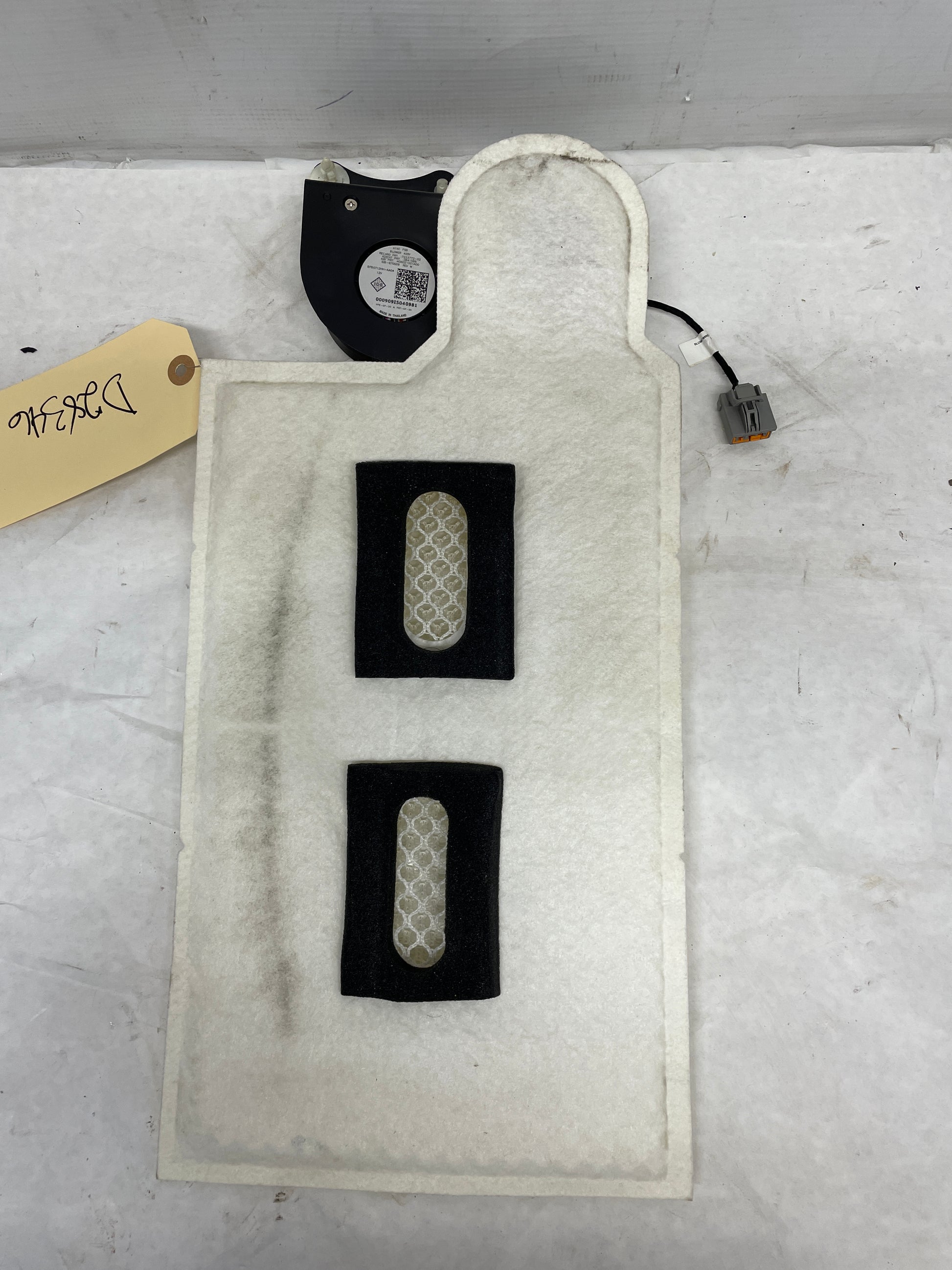 2019 Chevy Camaro SS RH Passenger Seat Back Mat OEM - Day's Parts Yard