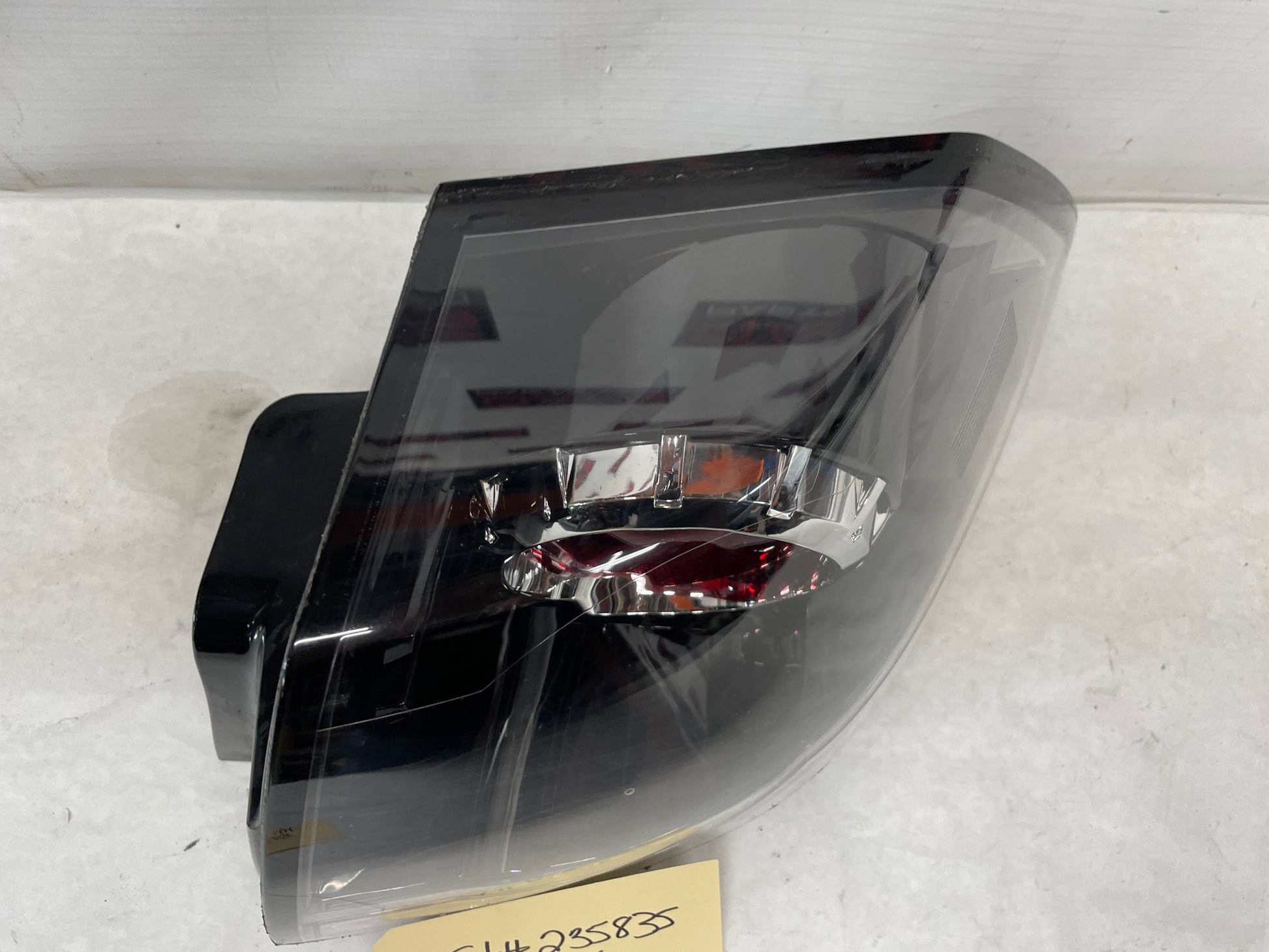2009 Pontiac G8 Base RH Passenger Tail Light Taillight Lamp OEM - Day's Parts Yard
