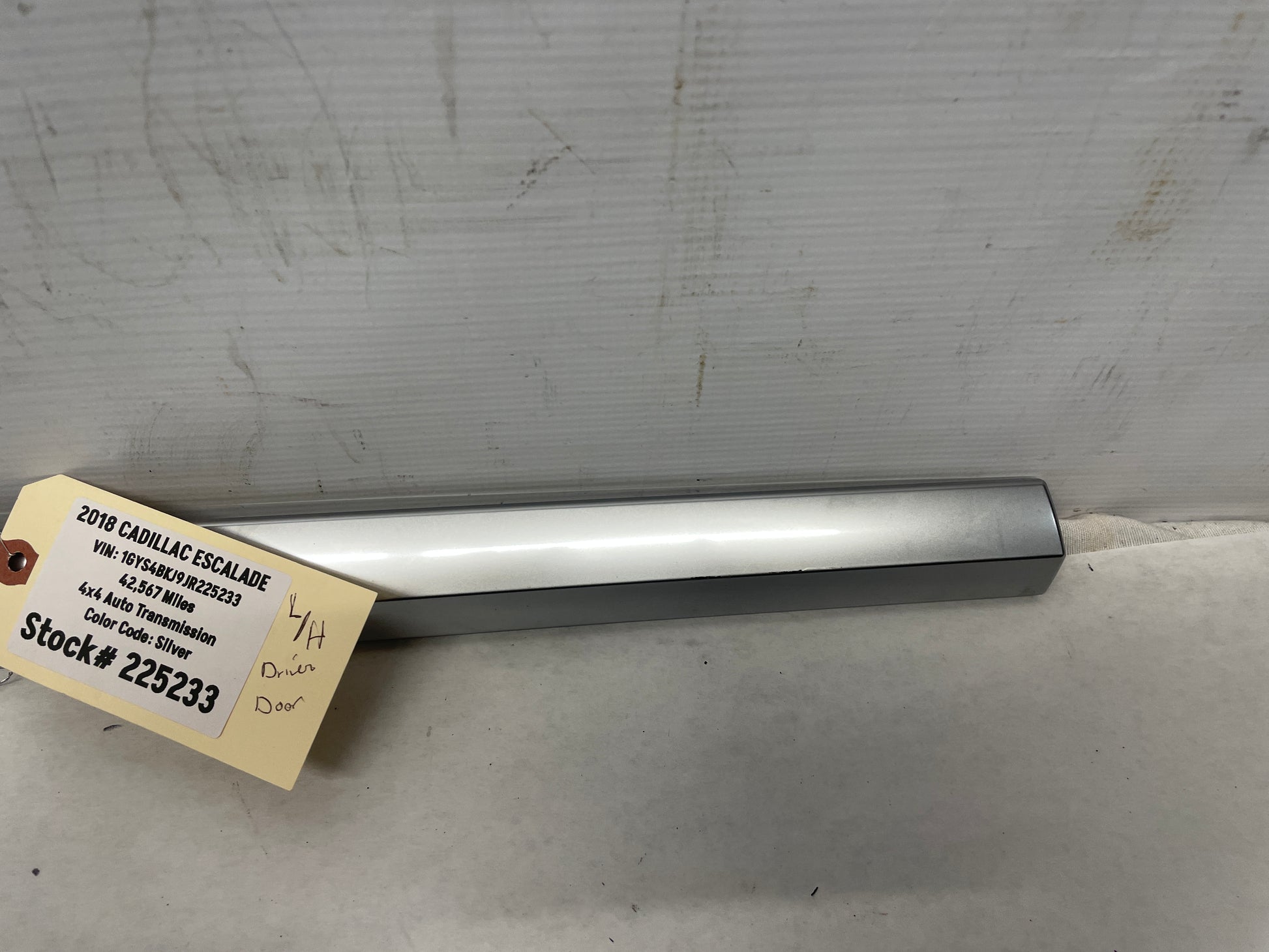 2018 Cadillac Escalade LH Driver Front Door Molding Trim OEM - Day's Parts Yard