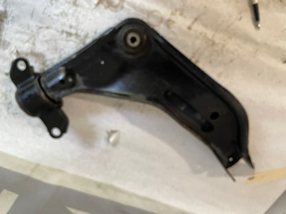 2015 Chevy Camaro SS Rear LH Driver Upper Control Arm OEM - Day's Parts Yard