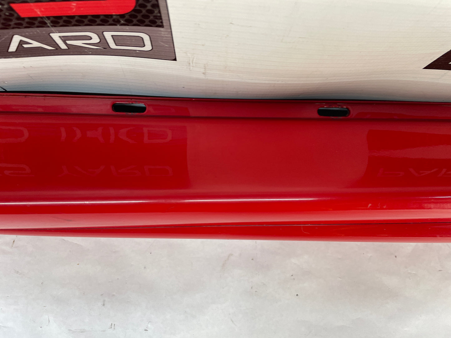 2005 Pontiac GTO LH Driver Rocker Molding Side Skirt Trim Panel OEM - Day's Parts Yard