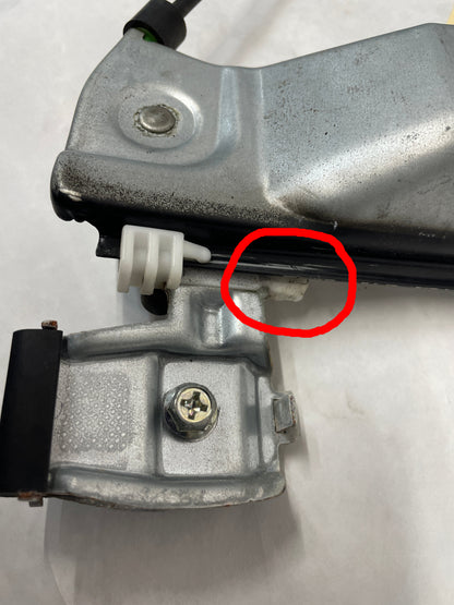 2015 Chevy SS Sedan LH Driver Front Window Regulator w/ Motor OEM - Day's Parts Yard