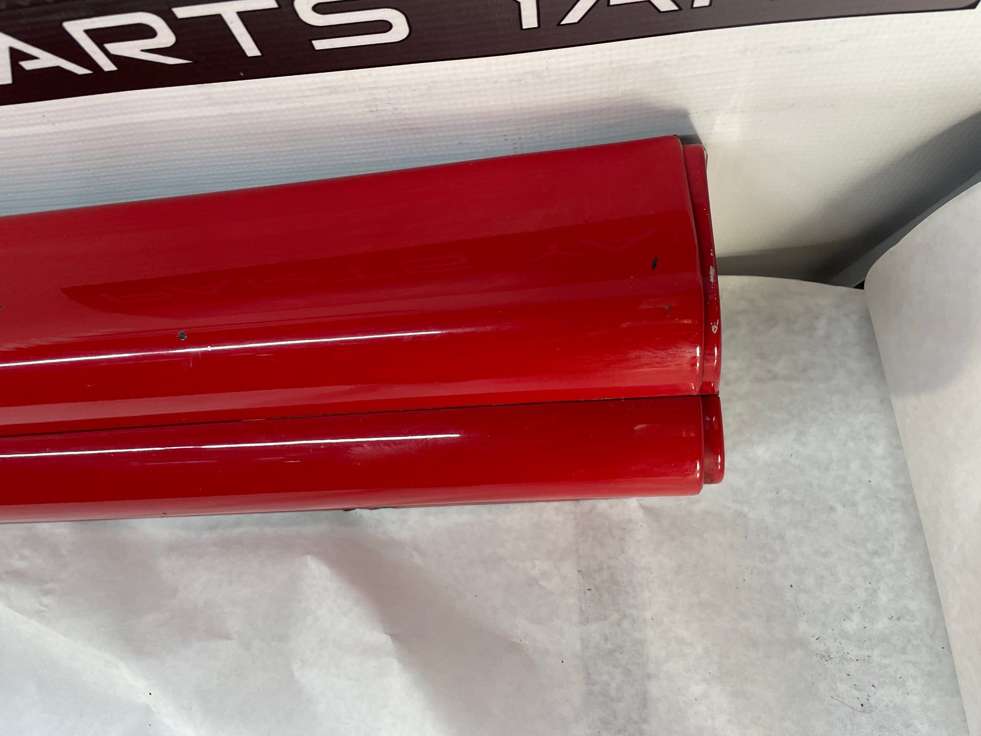 2005 Pontiac GTO LH Driver Rocker Molding Side Skirt Trim Panel OEM - Day's Parts Yard