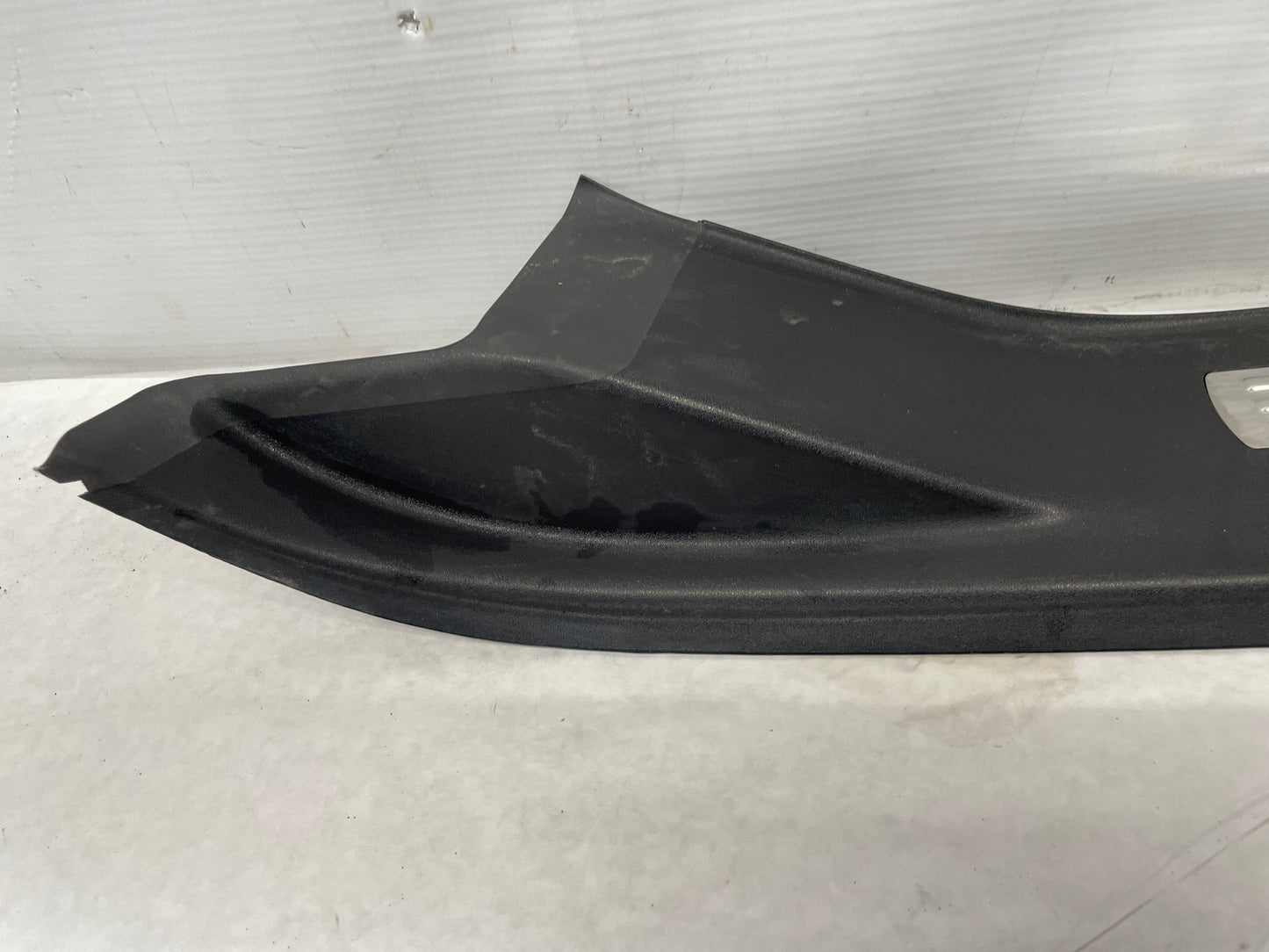 2009 Pontiac G8 GT RH Passenger Rear Door Trim Sill Scuff Kick Panel OEM - Day's Parts Yard